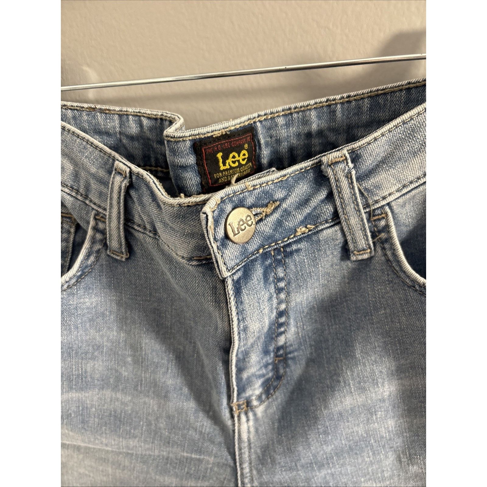 Lee Lee Denim Jorts 8M Size 30" / US 8 / IT 44 - 2 Thumbnail
