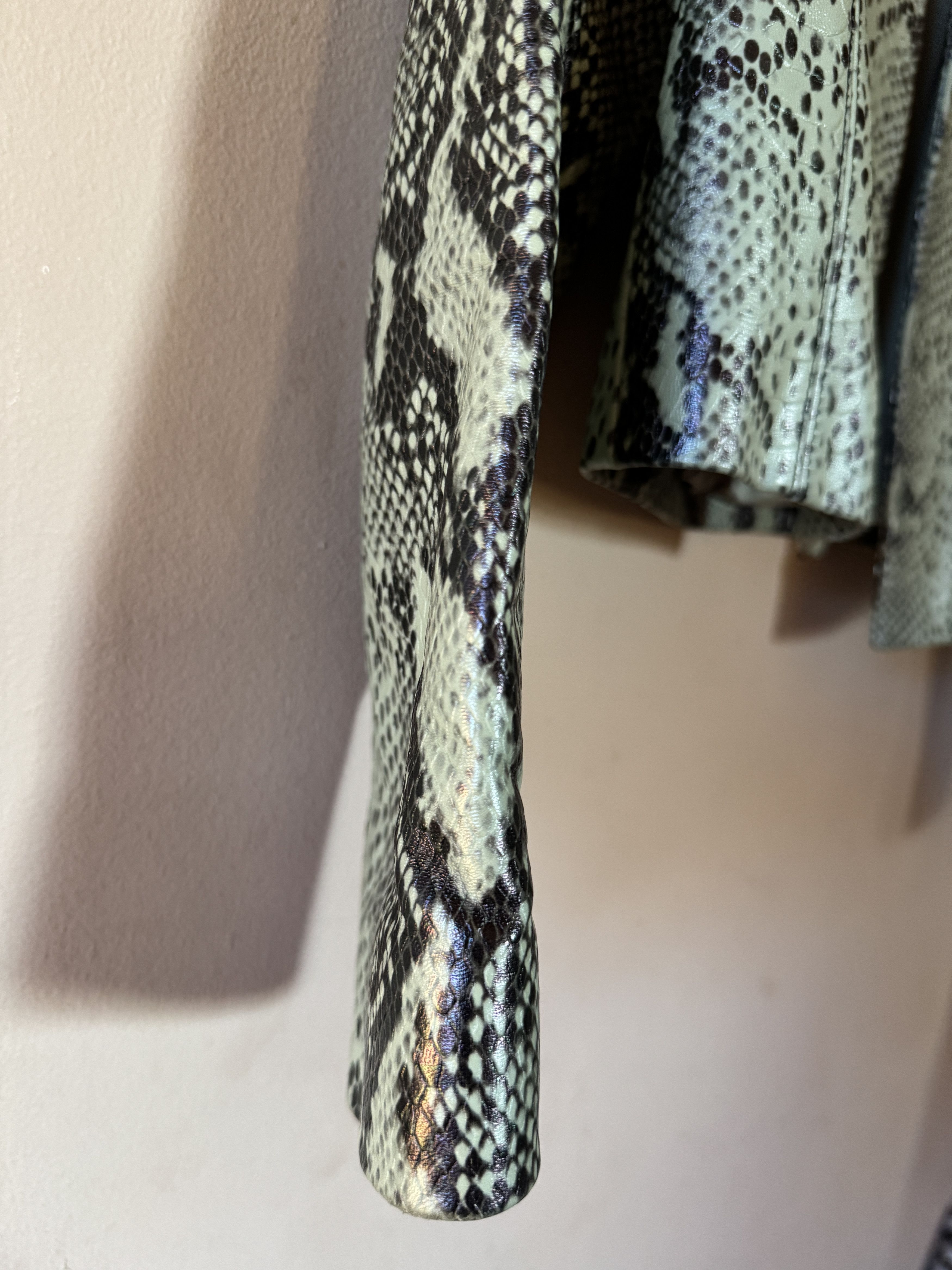 Alice + Olivia Snake Print Leather Jacket Size XS / US 0-2 / IT 36-38 - 5 Thumbnail