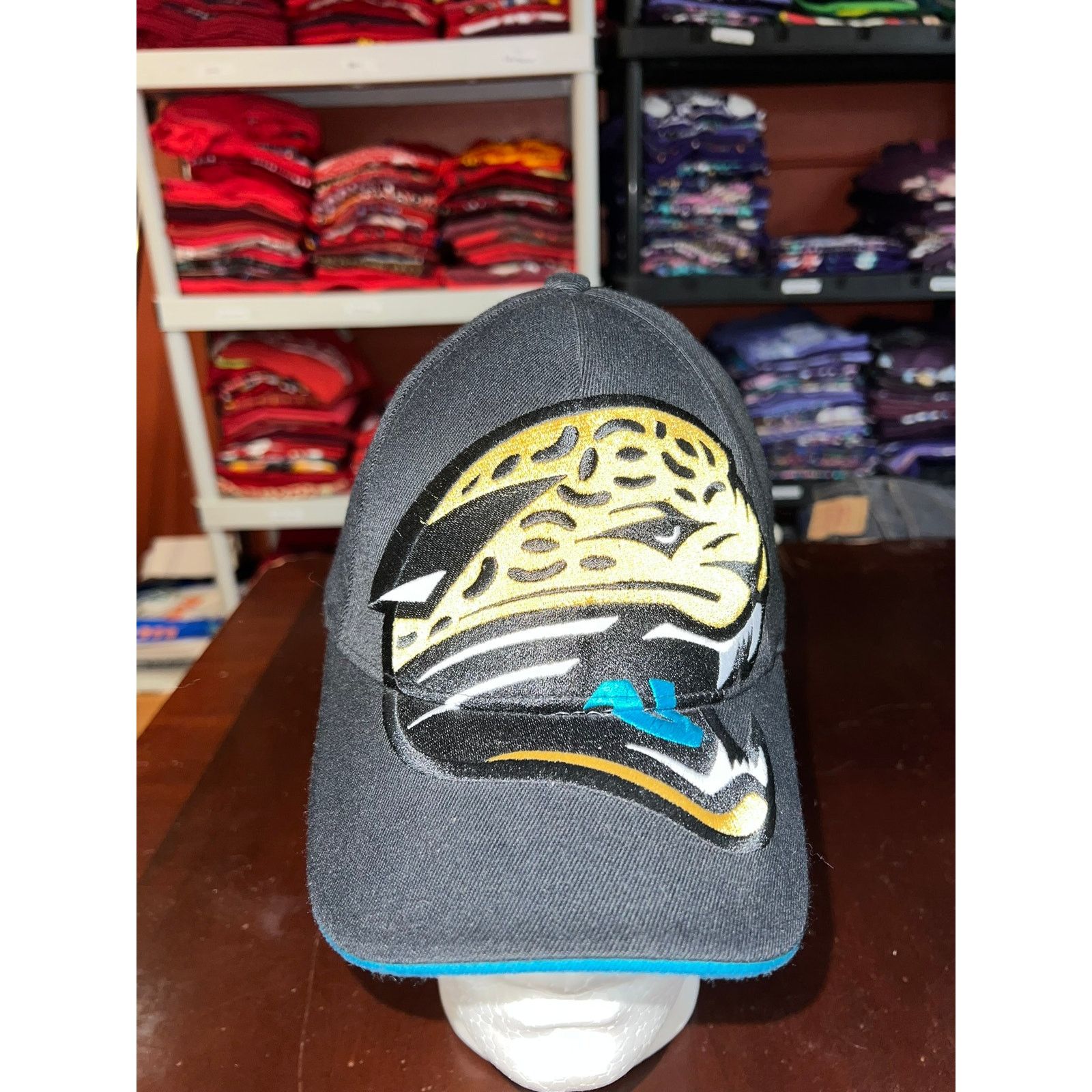 Reebok Jacksonville Jaguars Big Logo Hat Largo Fitted NFL Cap OS Size ONE SIZE - 2 Thumbnail