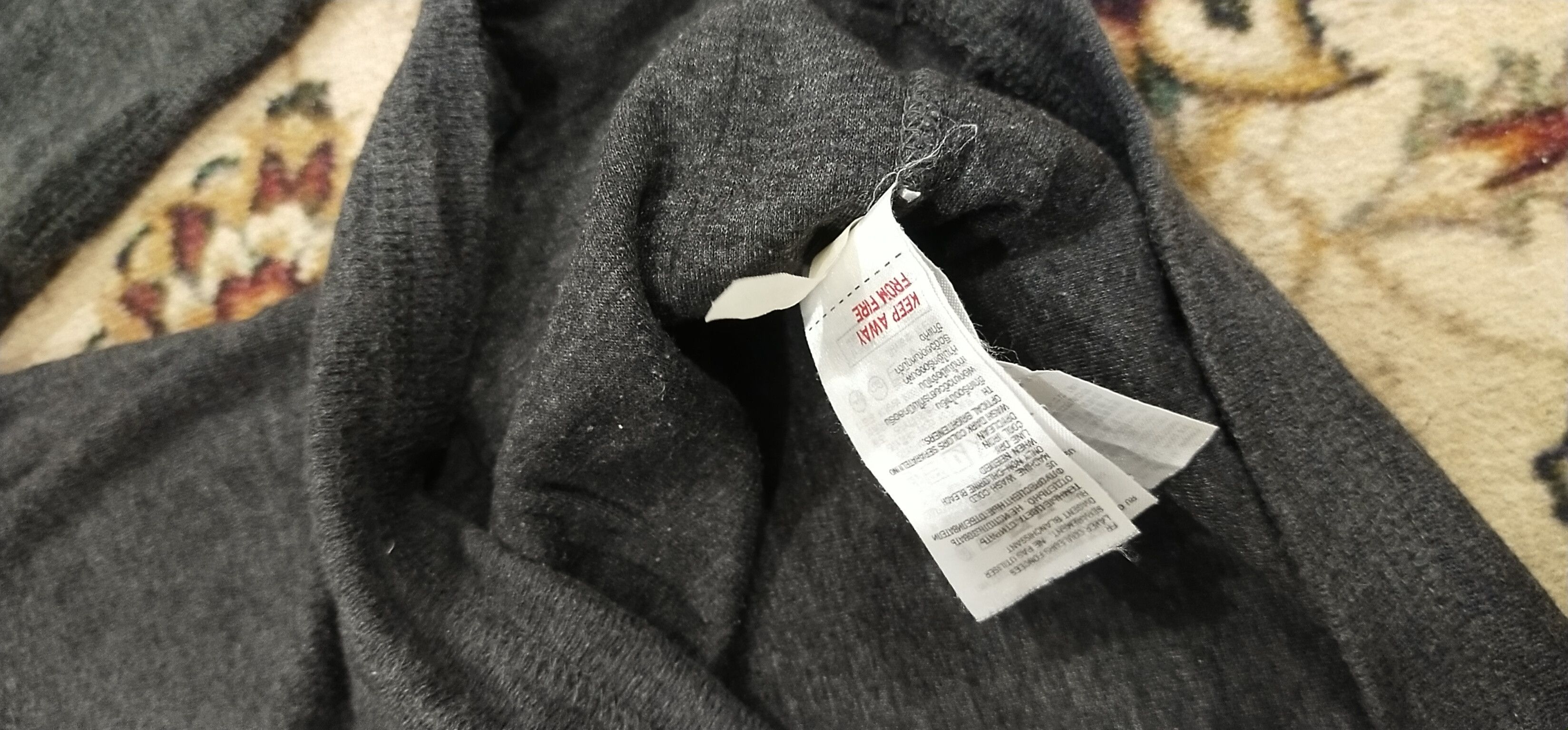 Uniqlo Final Drop Uniqlo Undercover shirt M Size US M / EU 48-50 / 2 - 4 Thumbnail