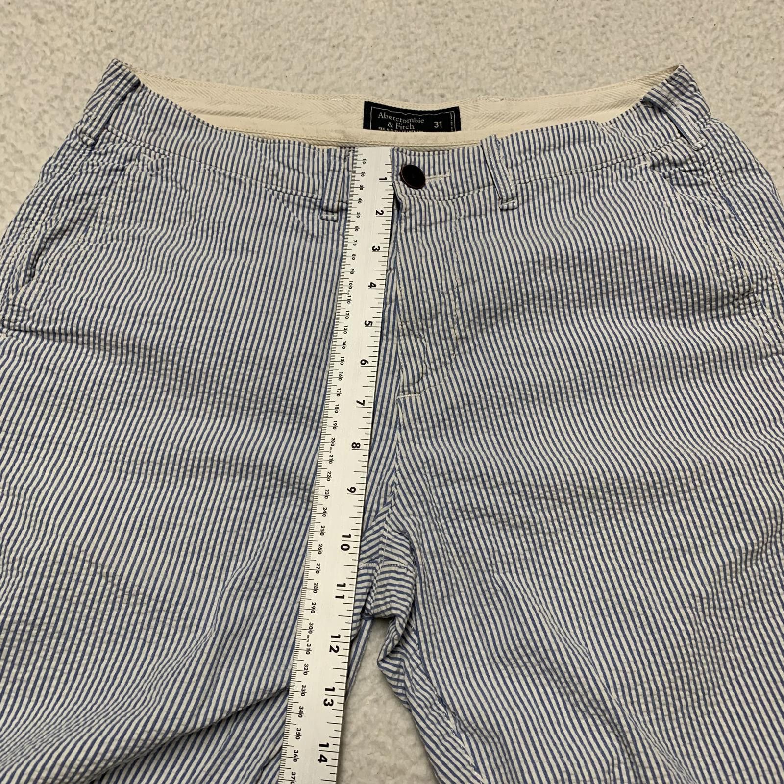 Abercrombie & Fitch Abercrombie & Fitch Men's Sz 31 Blue White Striped Shorts Size US 31 - 5 Thumbnail