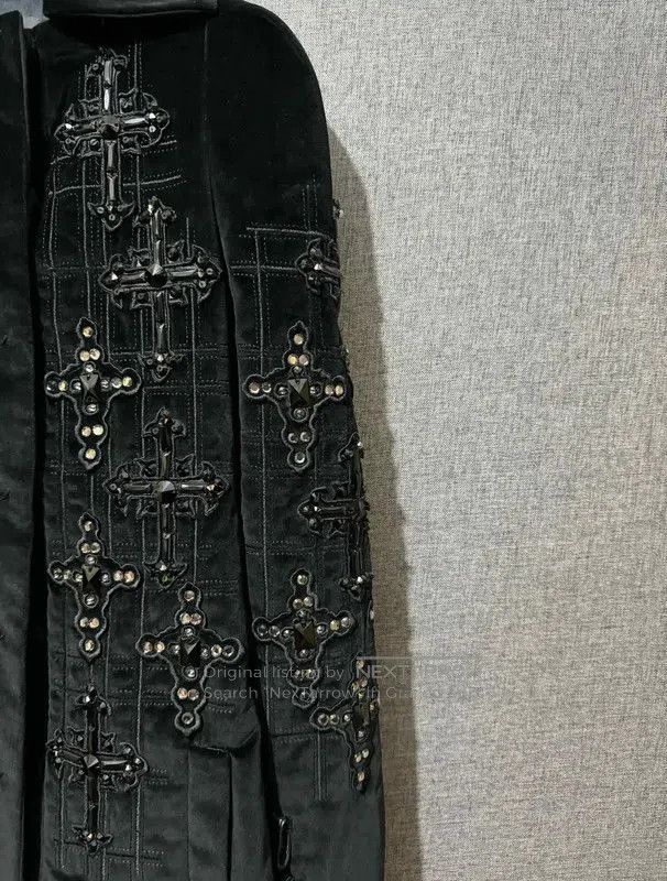 Versace Versace Black Embroidered Women's Coat . Size S / US 4 / IT 40 - 4 Thumbnail