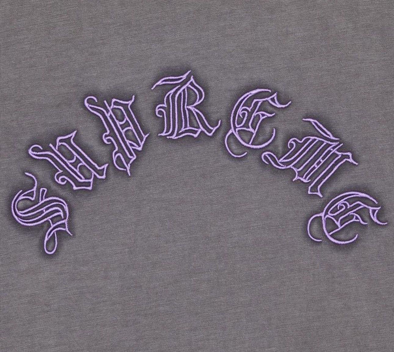 Supreme Supreme Old English Short-Sleeve Top 'Dark Grey' Size US XL / EU 56 / 4 - 3 Thumbnail