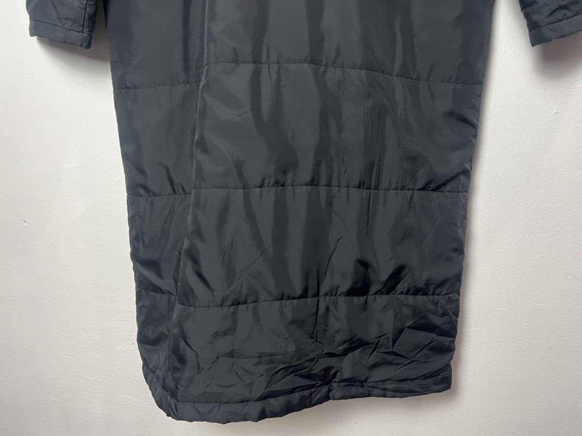Vintage Vintage Umbro Padded Bench Long Trench Jacke Size US M / EU 48-50 / 2 - 8 Thumbnail