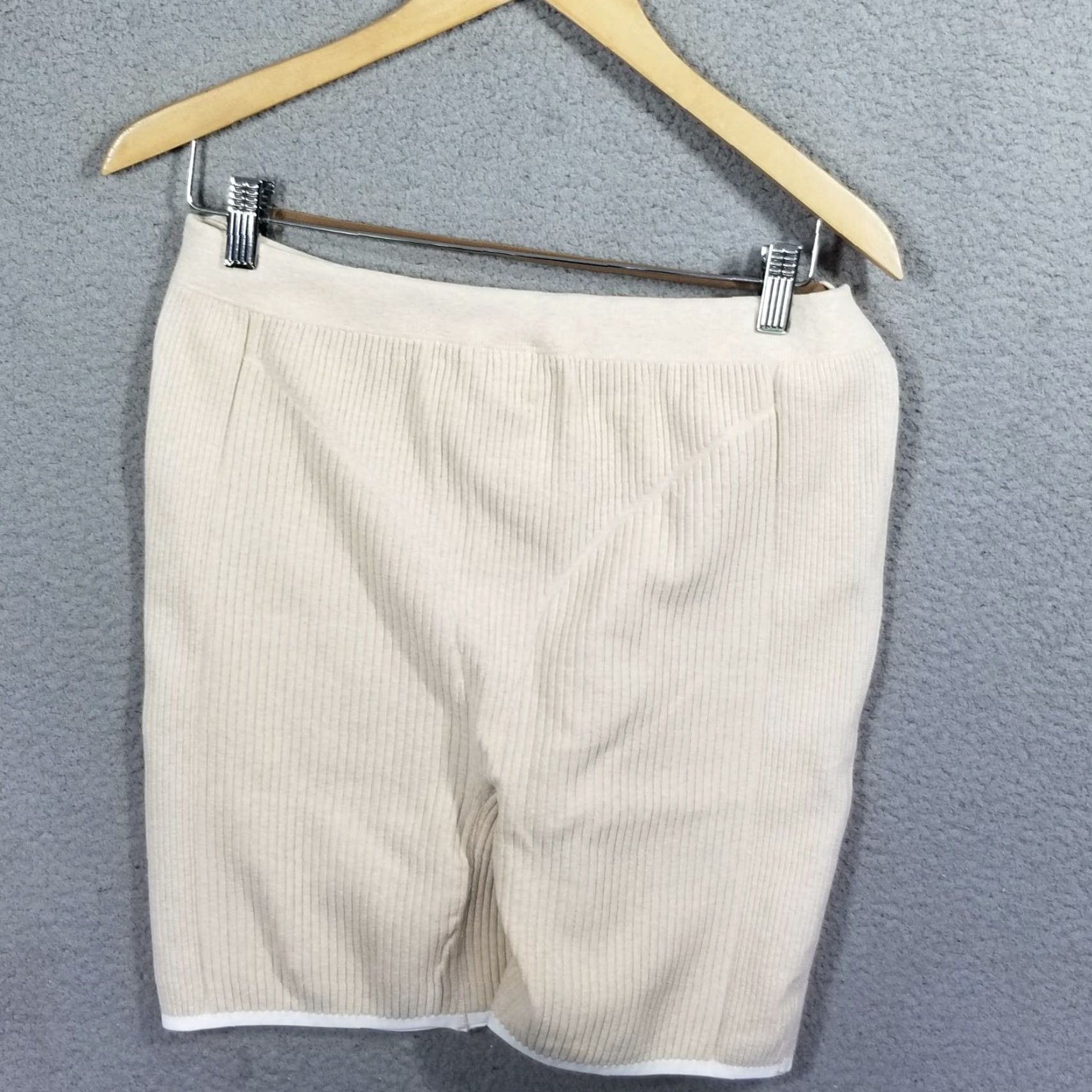 Nike Nike Jacquemus x Jacquemus X Women's Shorts XL DN3217-219 Pearl White Sexy NWT 10 Football? Size 40" / US 18 - 3 Thumbnail