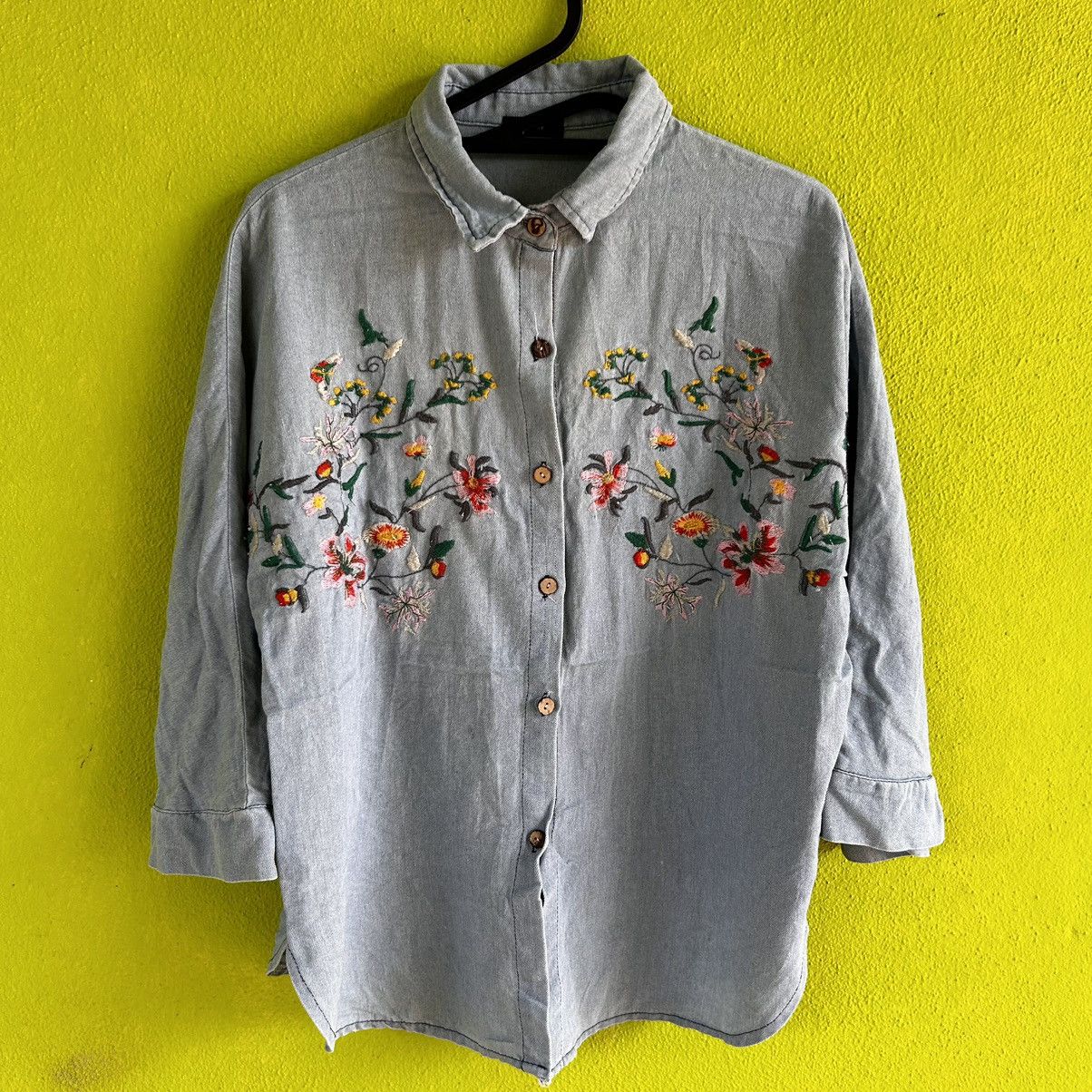 Vintage Vintage Fitme Japanese Floral Embroidery Button down Shirt Size M / US 6-8 / IT 42-44 - 1 Thumbnail