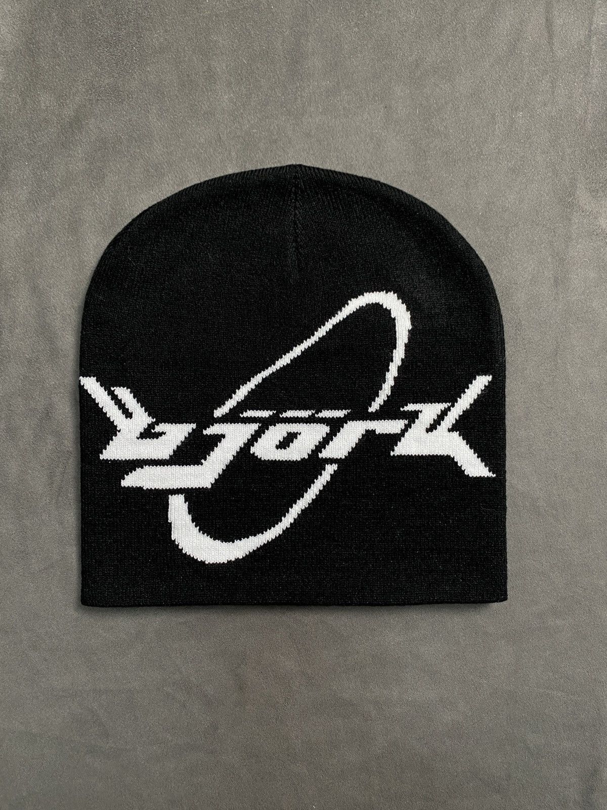 Japanese Brand Deadstock Bjork Graphic No Cuff Black Beanie Hats OS Size ONE SIZE - 1 Thumbnail