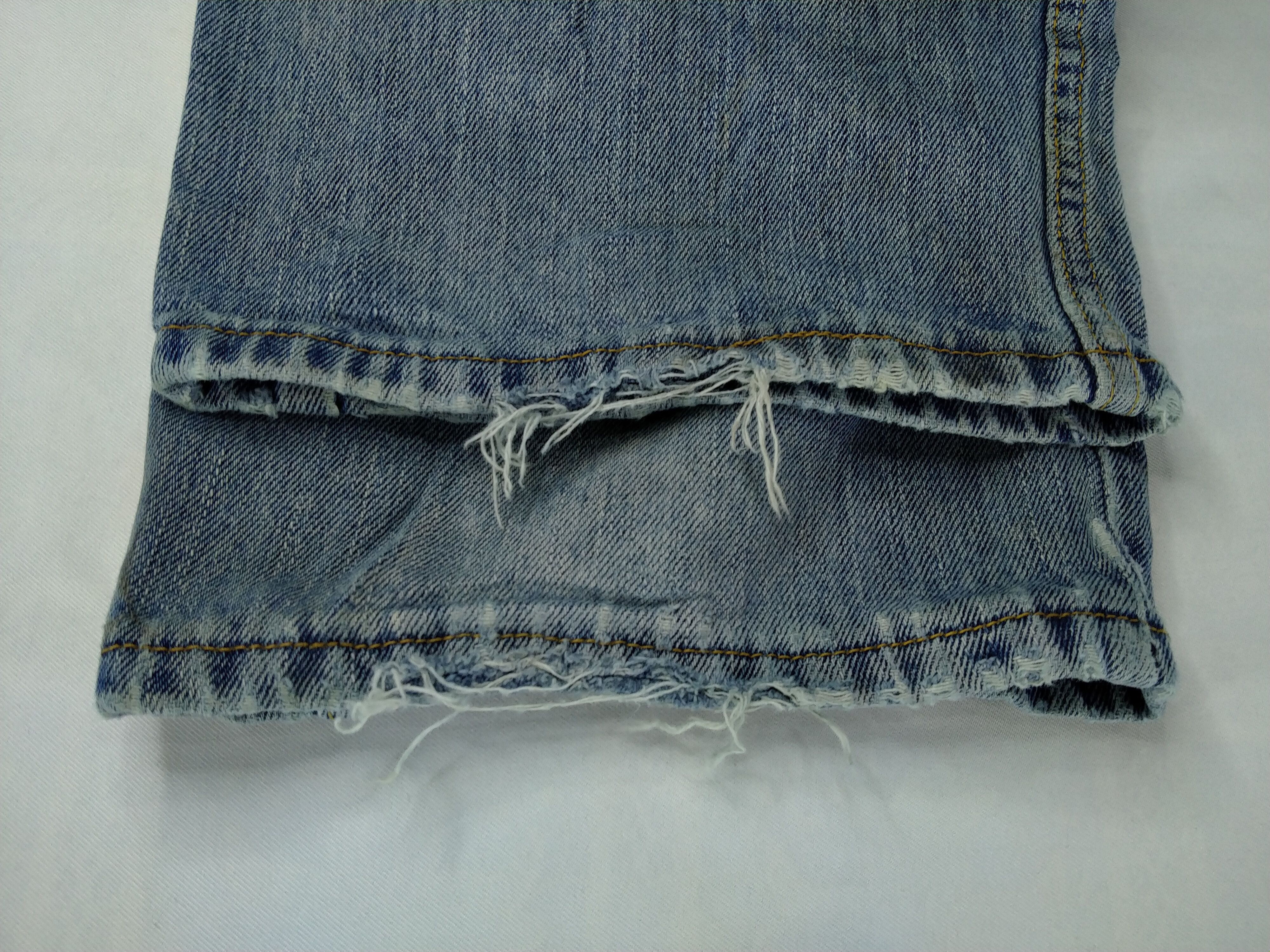 Levi's Faded Blue Vintage Levi's 505 Jeans 37x34.5 Denim -JN1022 Size US 37 - 9 Thumbnail