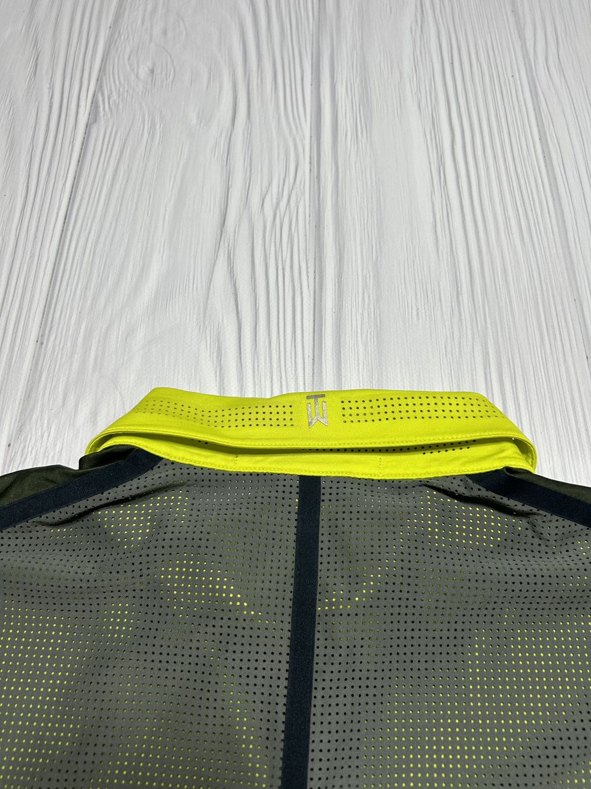 Nike × Tiger Woods Rare! Nike TW Tiger Woods Perforated Panel Polo Shirt Size US L / EU 52-54 / 3 - 10 Thumbnail