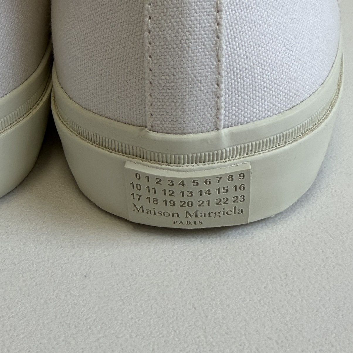 Maison Margiela White Canvas High Top Tabi Sneakers Size US 9 / EU 42 - 15 Thumbnail