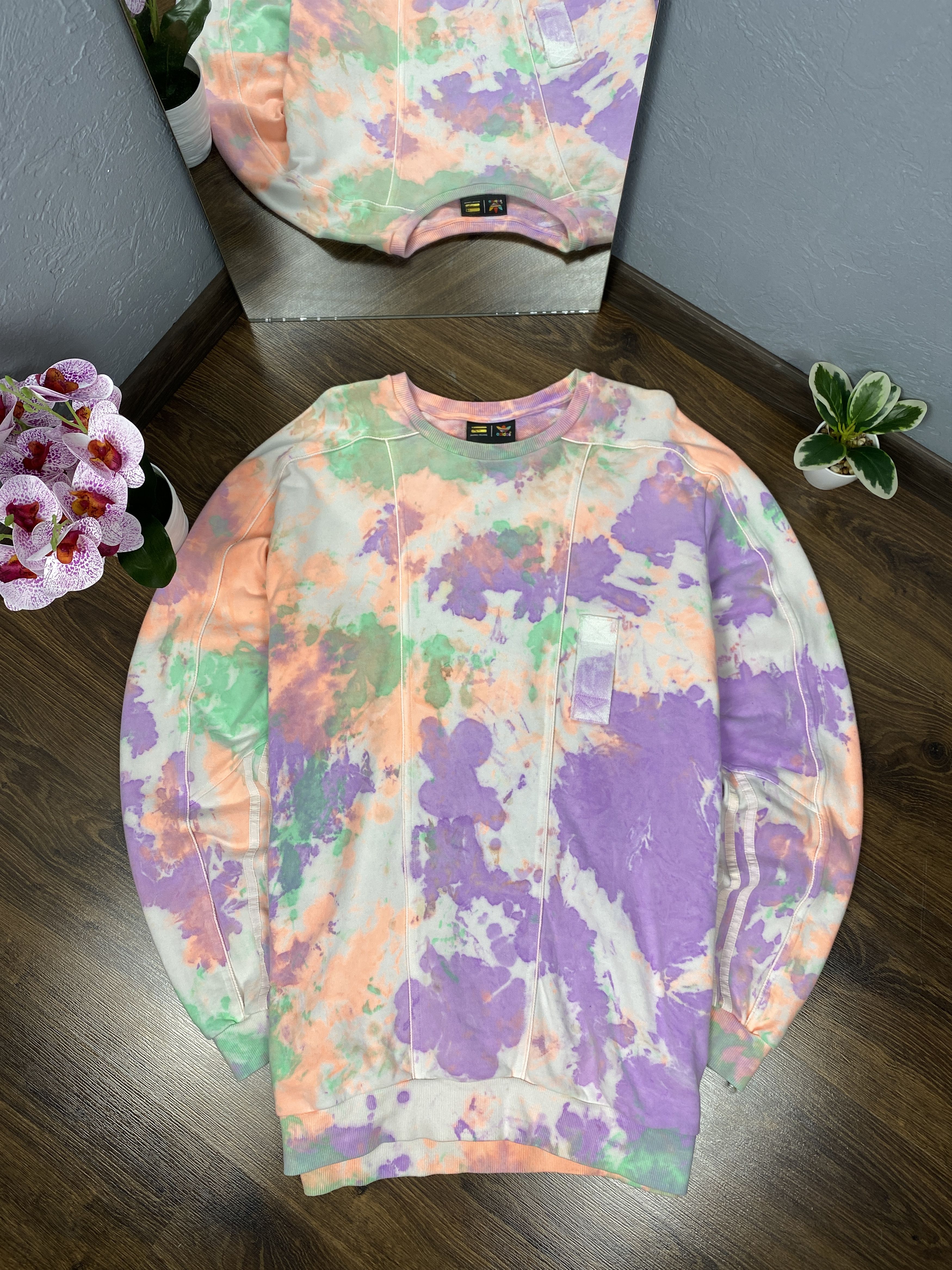 Adidas × Pharrell Adidas x Pharrell Hu Holi tye dye sweatshirt Size US L / EU 52-54 / 3 - 1 Thumbnail