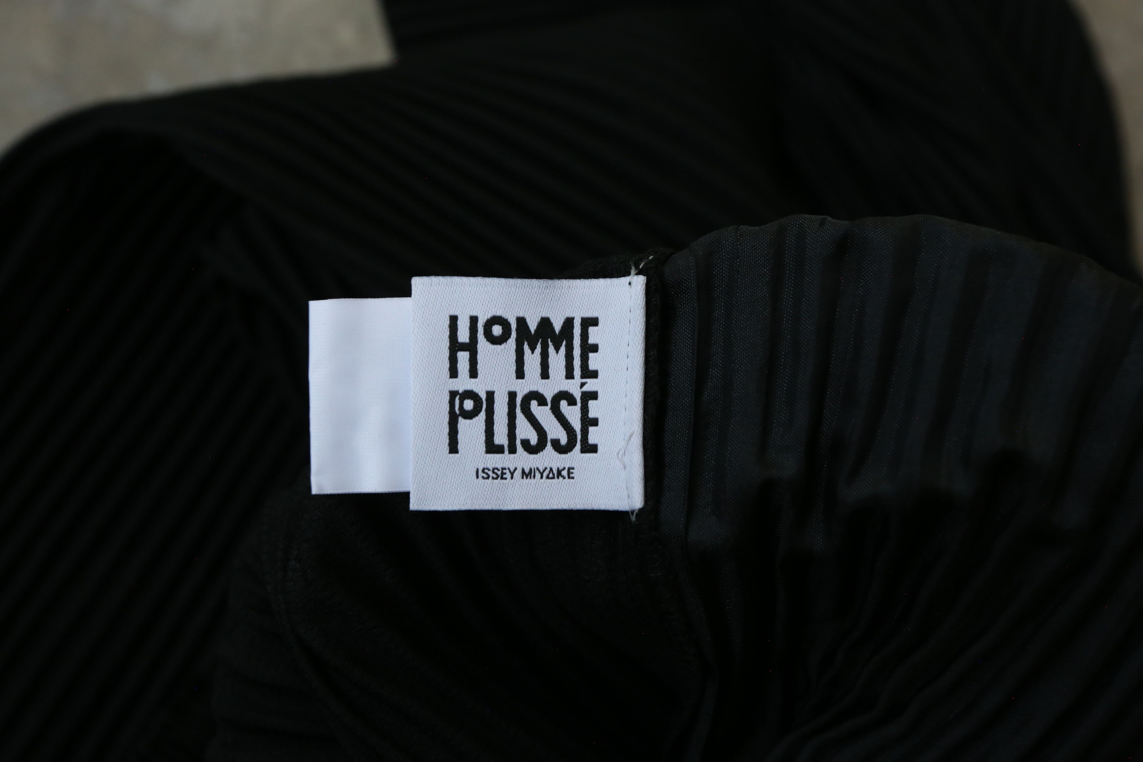 Homme Plisse Issey Miyake Homme Plisse Issey Miyake - F/W 19 - Basics Pleated Trousers Size US 30 / EU 46 - 5 Thumbnail