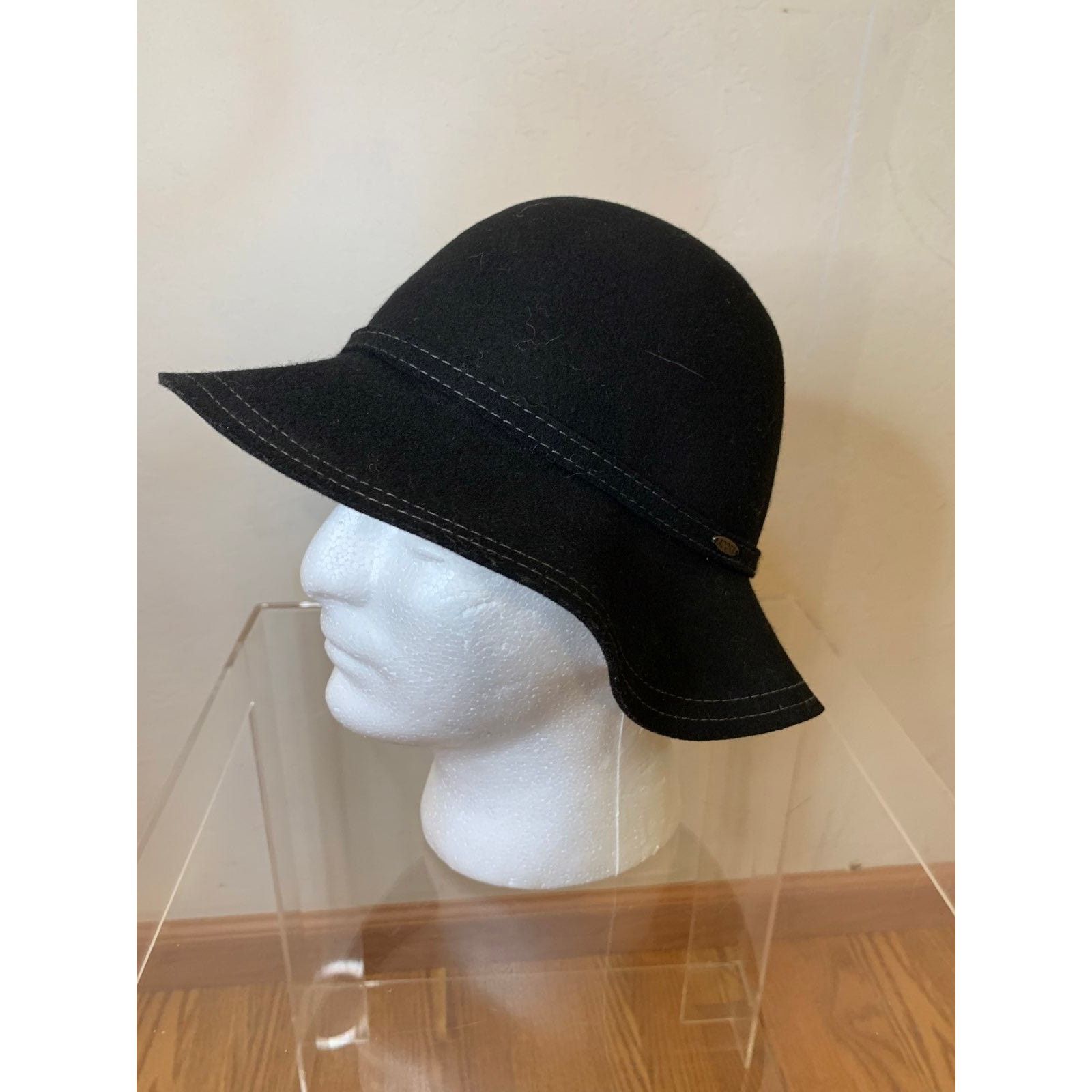 Other Black Fedora Hat with Flower Size ONE SIZE - 2 Thumbnail