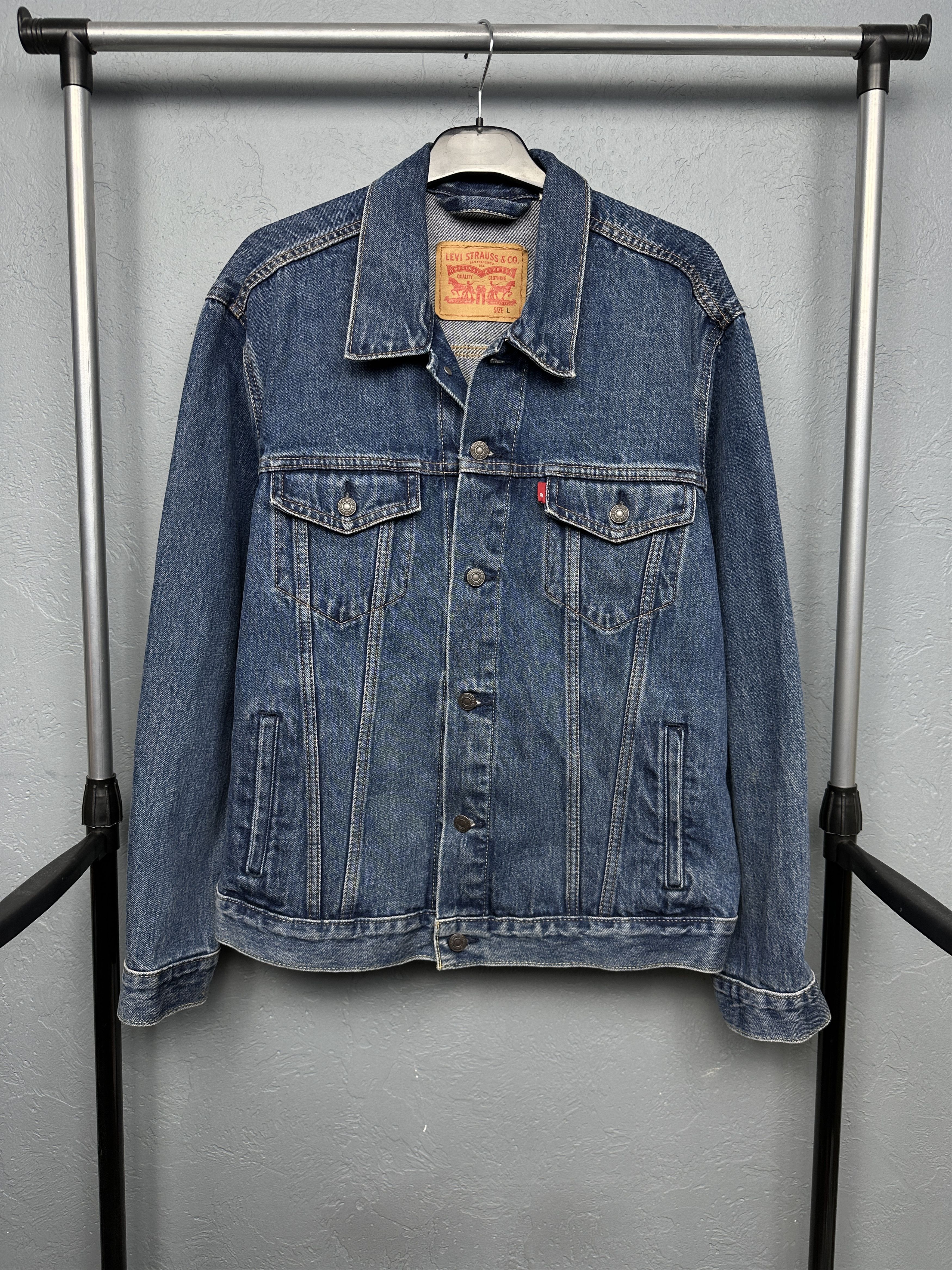 Levi's Levi's Vintage Mens Denim Jacket Size US L / EU 52-54 / 3 - 1 Thumbnail