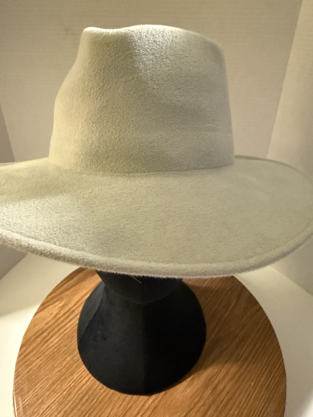 Bloomingdale's Bloomingdale’s Felt Grey Wide Boho Brimmed Fedora Hat Size ONE SIZE - 6 Thumbnail
