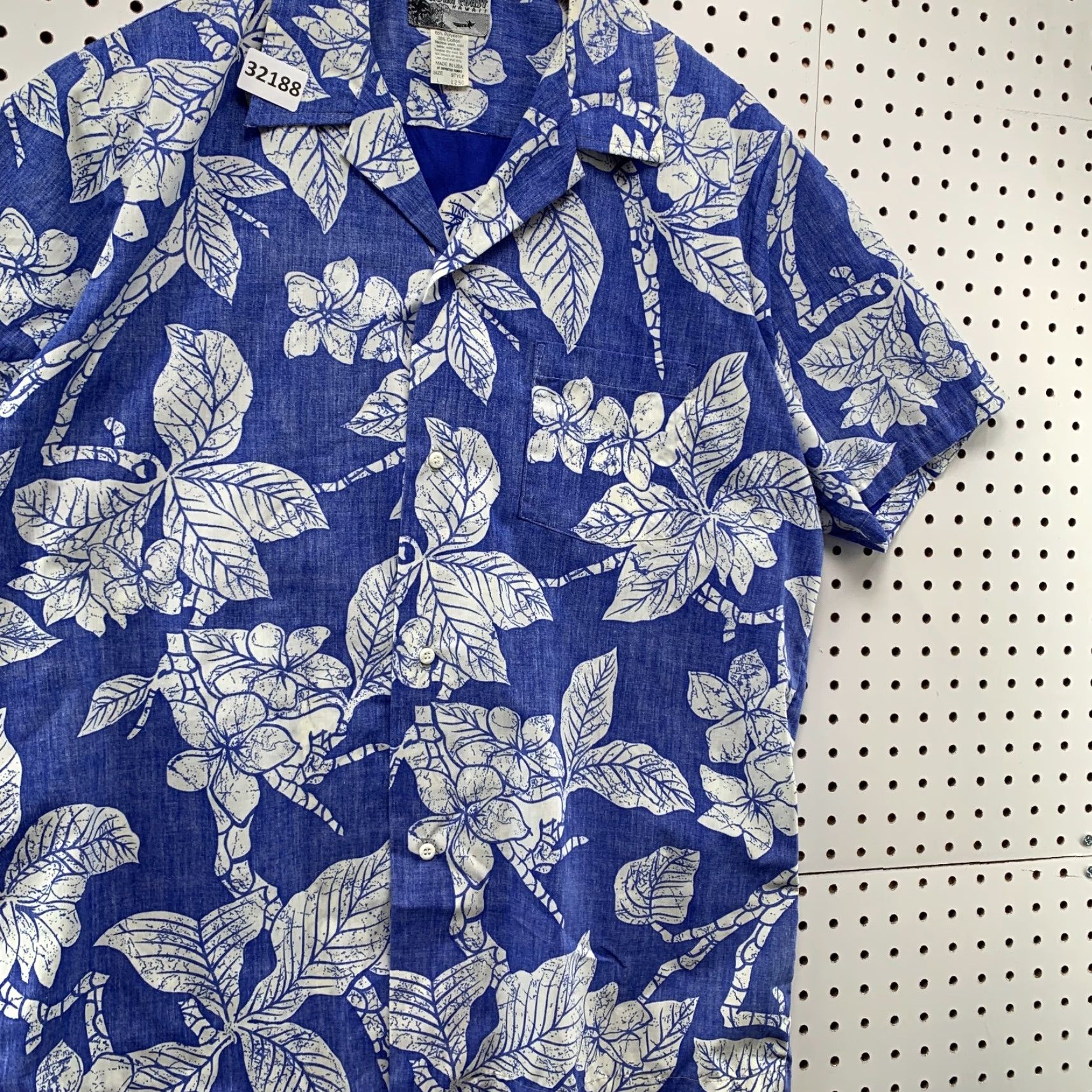 Vintage VINTAGE Kona Coast Hawaii Button-Up Shirt Mens Large Blue Floral Made USA 24x30.5 Size US L / EU 52-54 / 3 - 4 Thumbnail