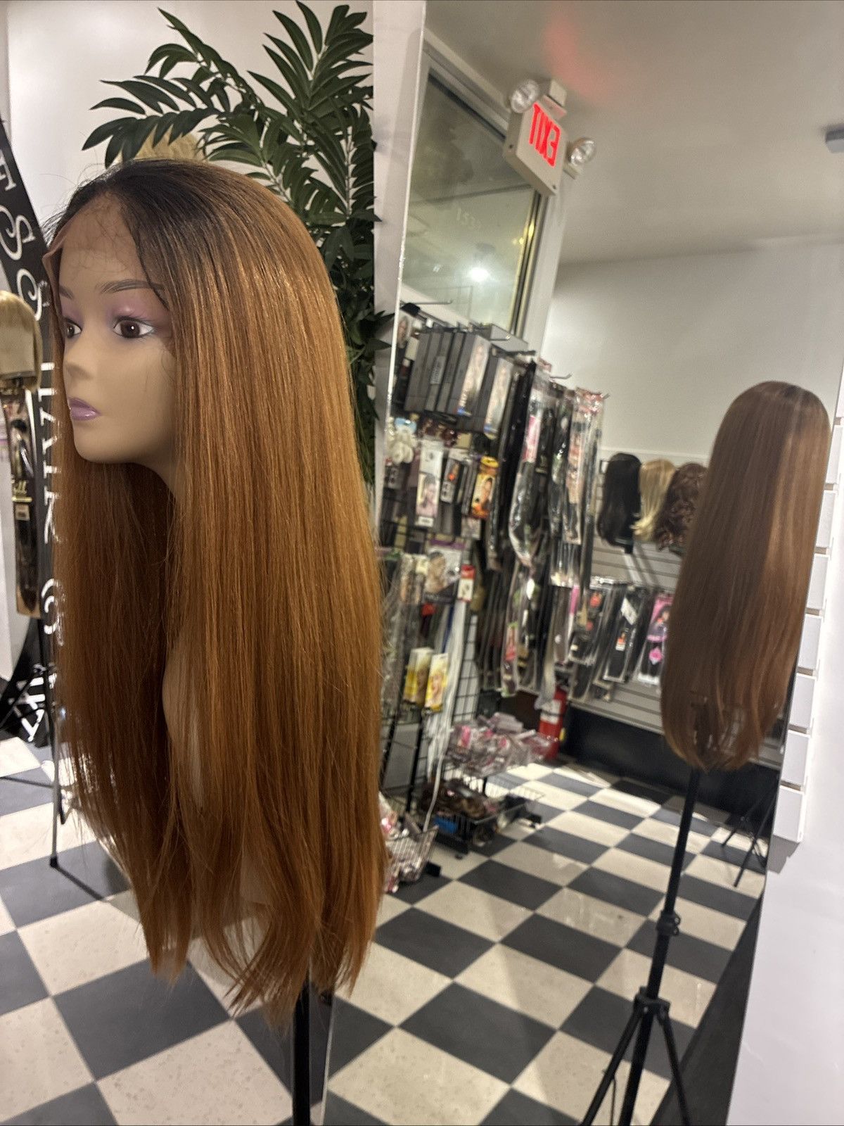 Other Lace front wig Size ONE SIZE - 7 Thumbnail