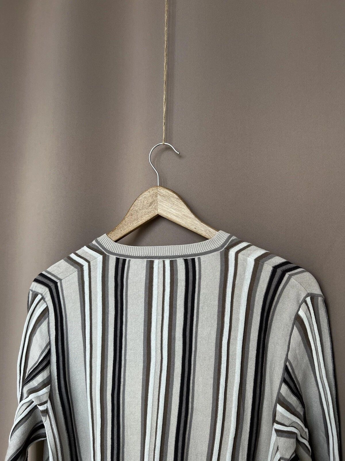 Etro Etro Wool Striped V-Neck Jumper Womens Size M Sweater Size M / US 6-8 / IT 42-44 - 8 Thumbnail