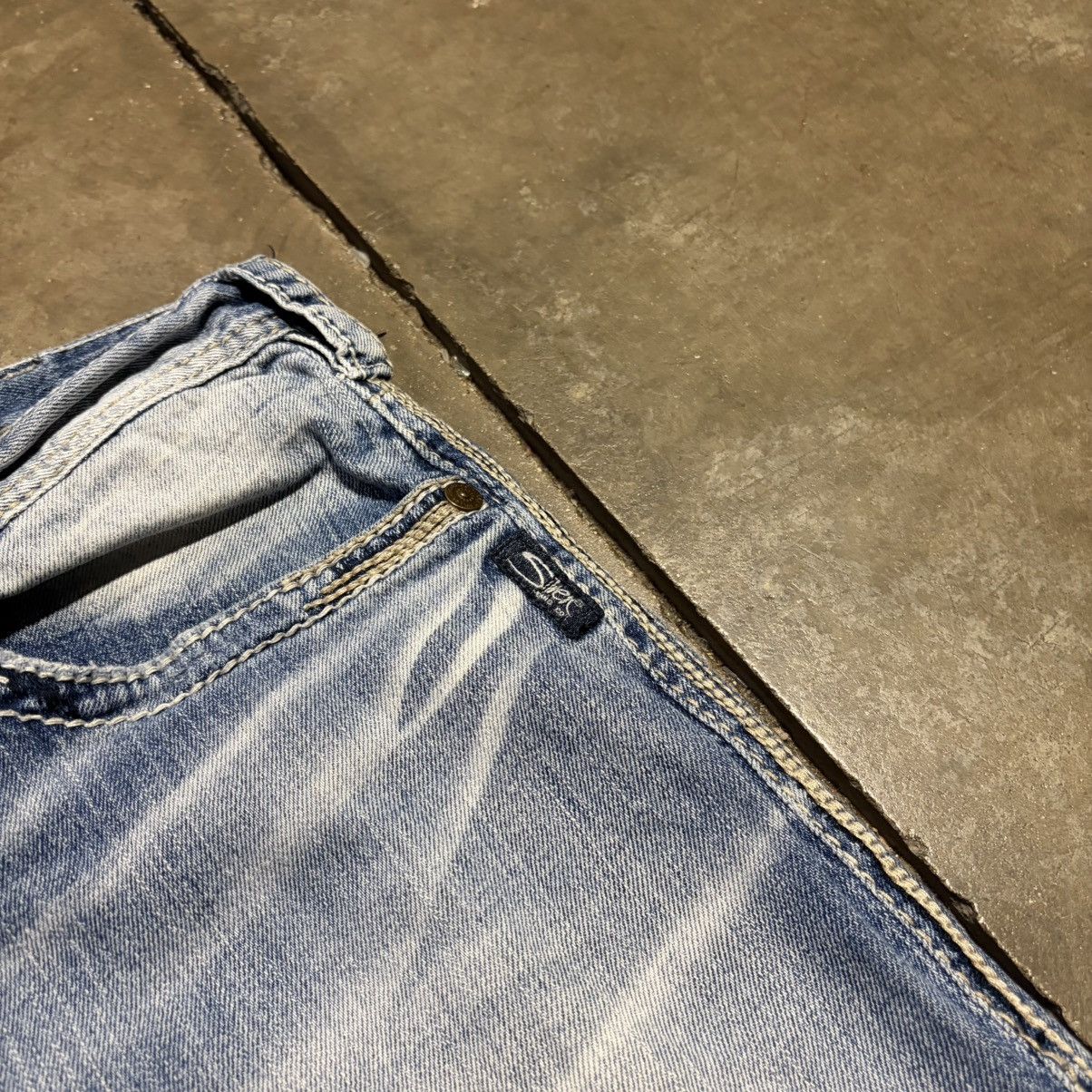 Silver Jeans Co. Vintage Silver Jeans Low Rise Boot Cut Denim Distressed Y2K Size US 32 / EU 48 - 6 Thumbnail