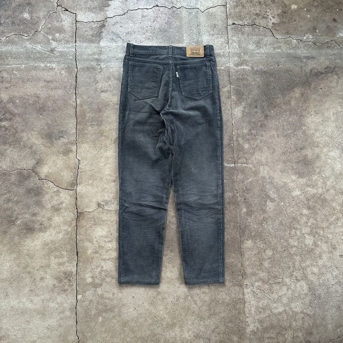 Levi's Vintage Levi’s Corduroy Velvet Gray Pants Size 24" / US 00 / IT 34 - 2 Thumbnail