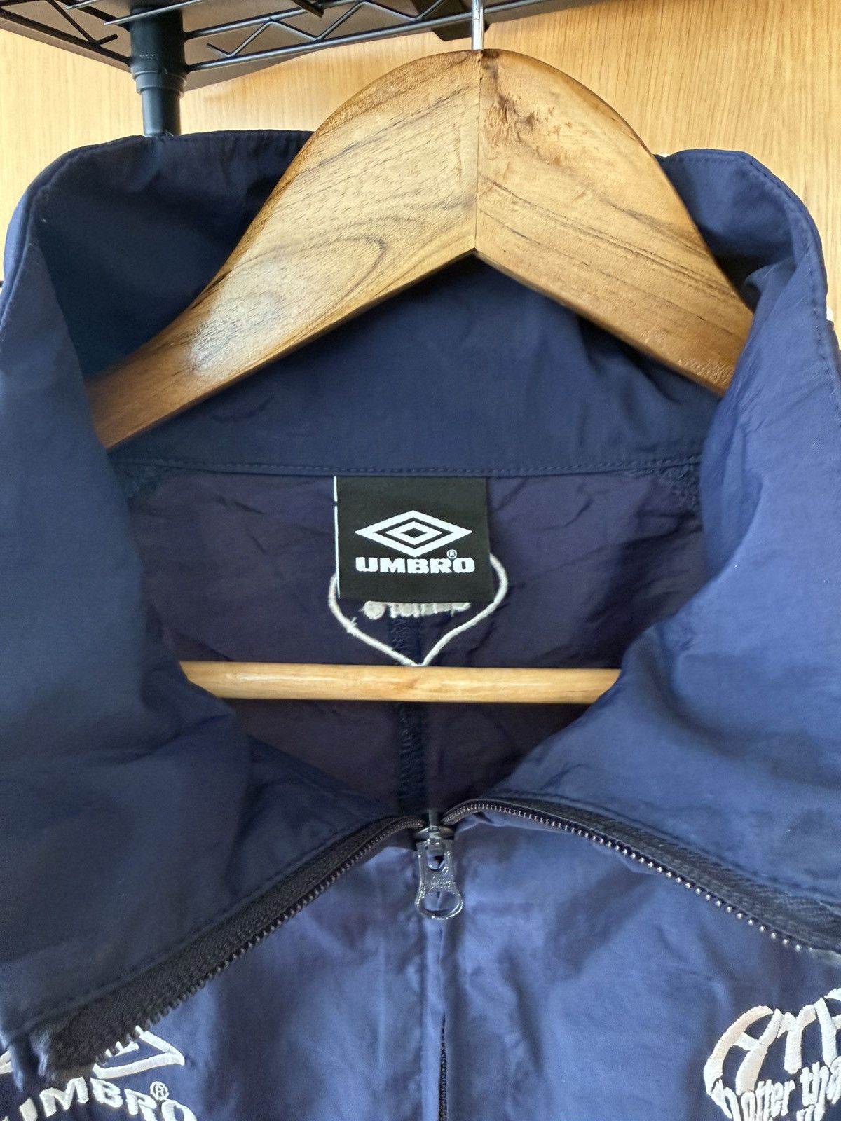 Umbro umbro x hotter than hell (japan) - navy size L Size US L / EU 52-54 / 3 - 3 Thumbnail
