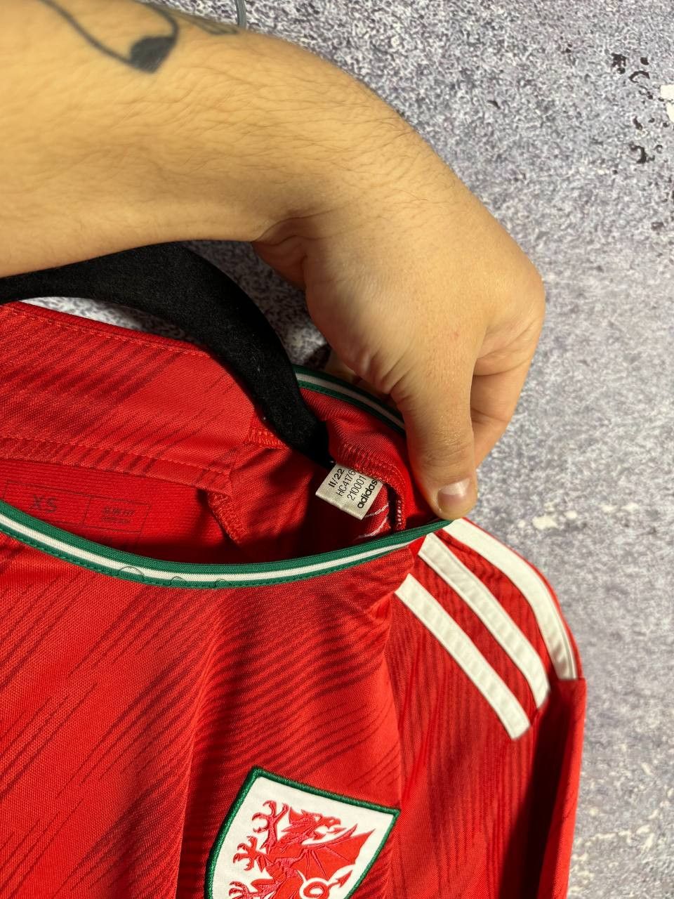 Adidas Wales National Team 2022 Adidas Soccer Jersey Size US XS / EU 42 / 0 - 9 Thumbnail
