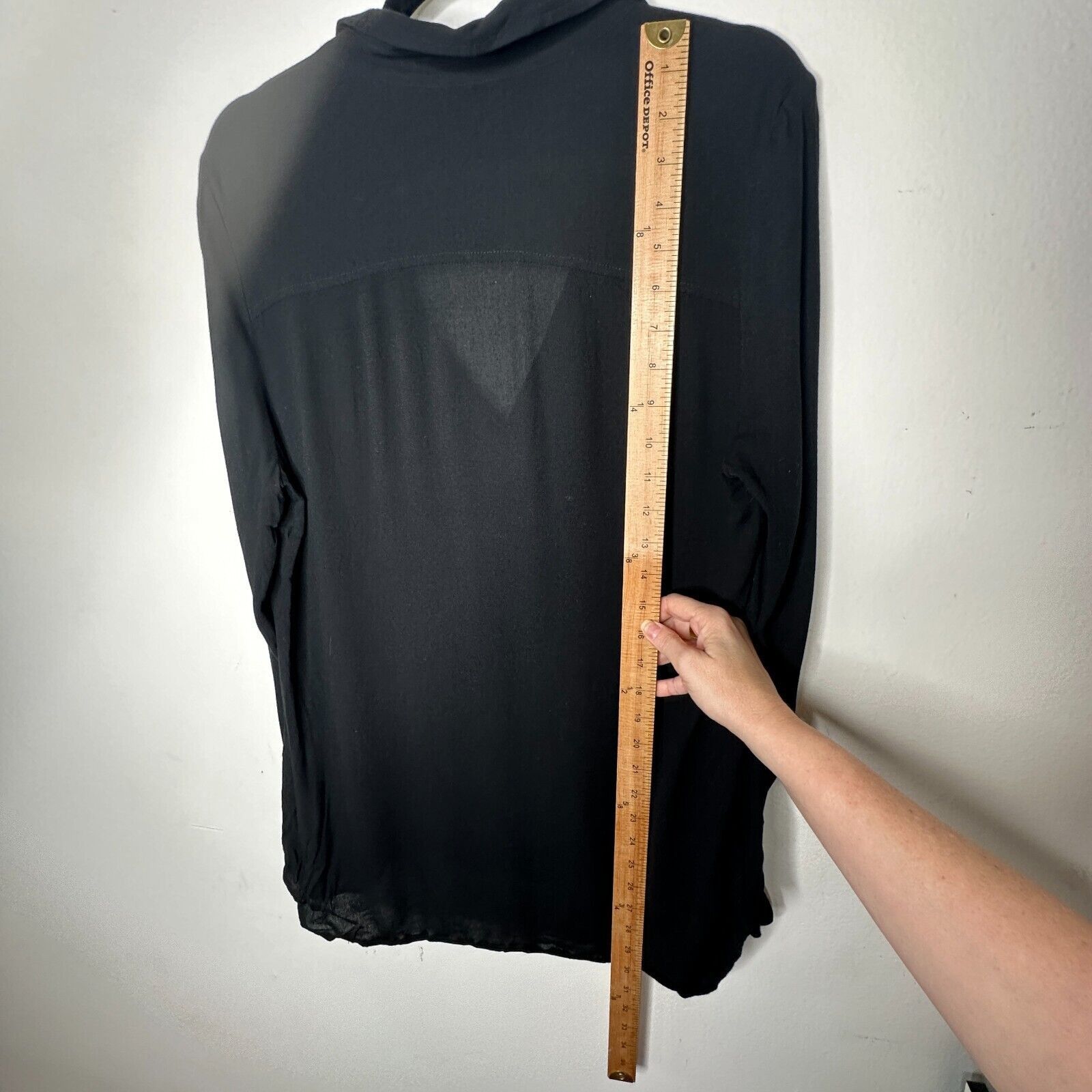 Other Leith Black Long Sleeve V-Neck Collar Tunic Top Blouse M Size M / US 6-8 / IT 42-44 - 10 Thumbnail