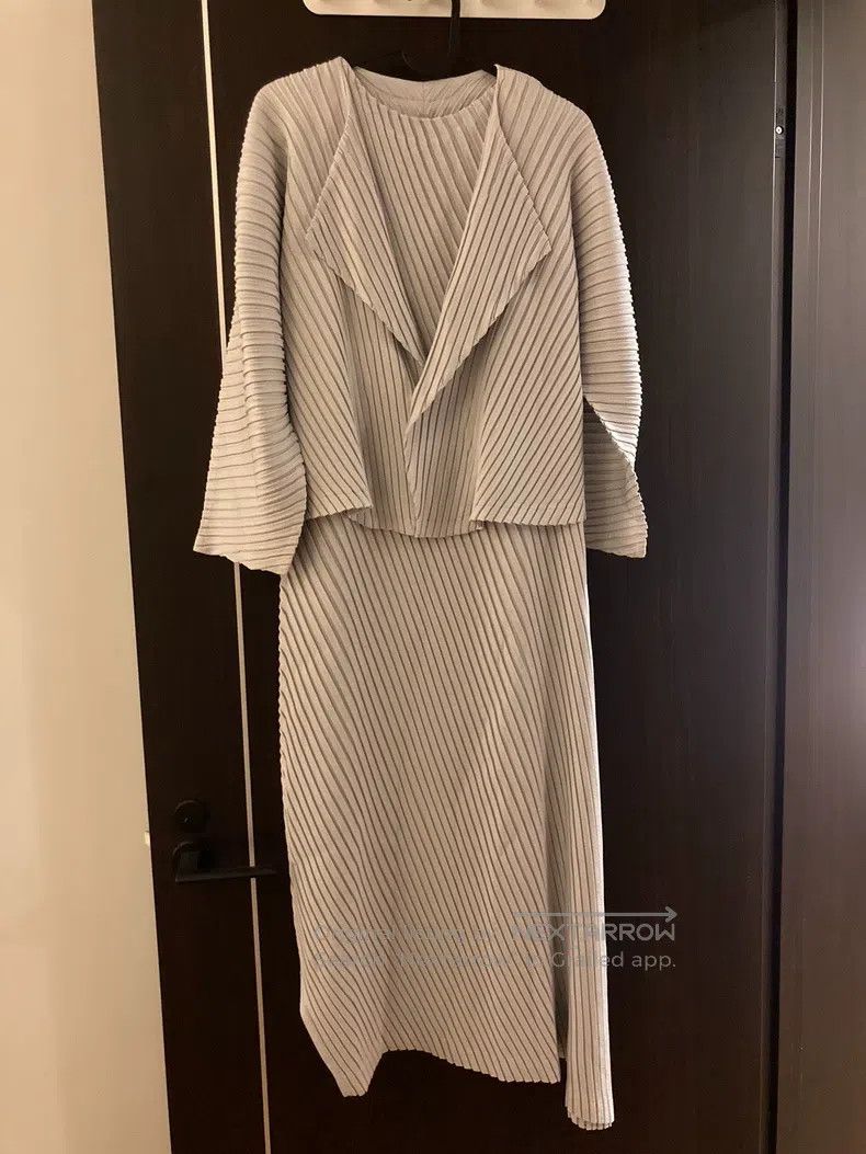 Issey Miyake Issey Miyake Gray Coat Size M / US 6-8 / IT 42-44 - 2 Thumbnail
