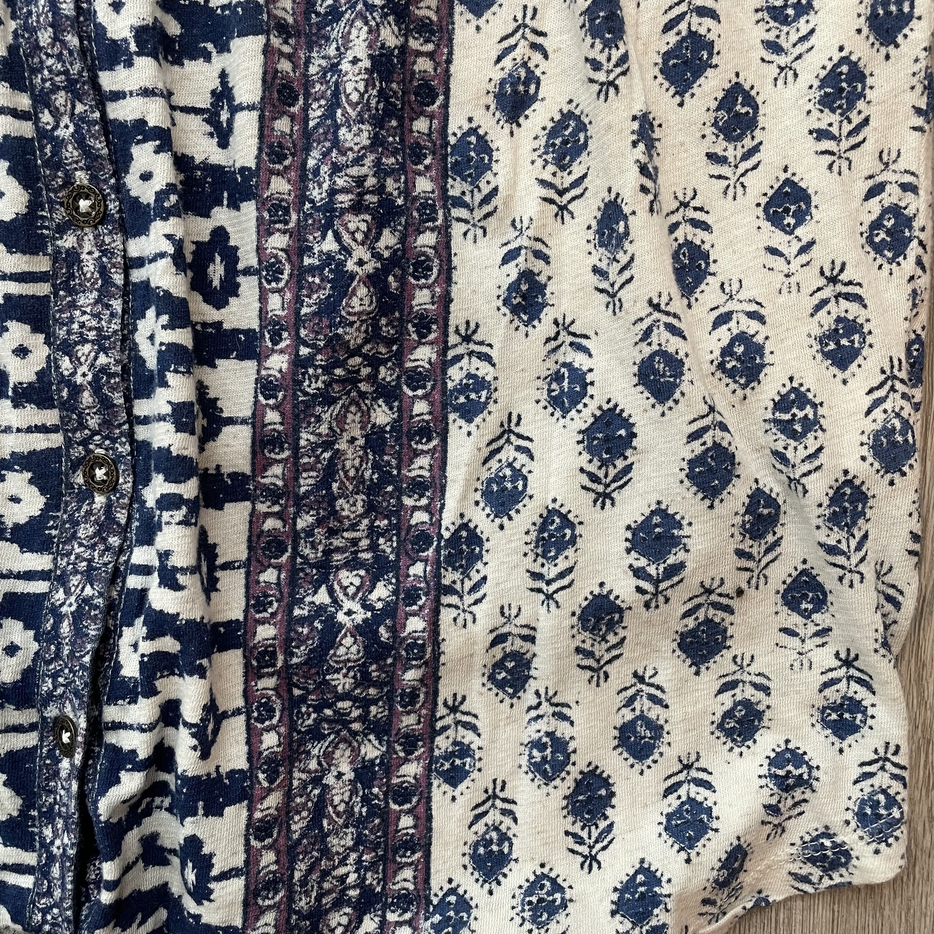 Lucky Brand Lucky Brand Boho Mixed Print Button Up Blouse Blue White S Size S / US 4 / IT 40 - 6 Thumbnail