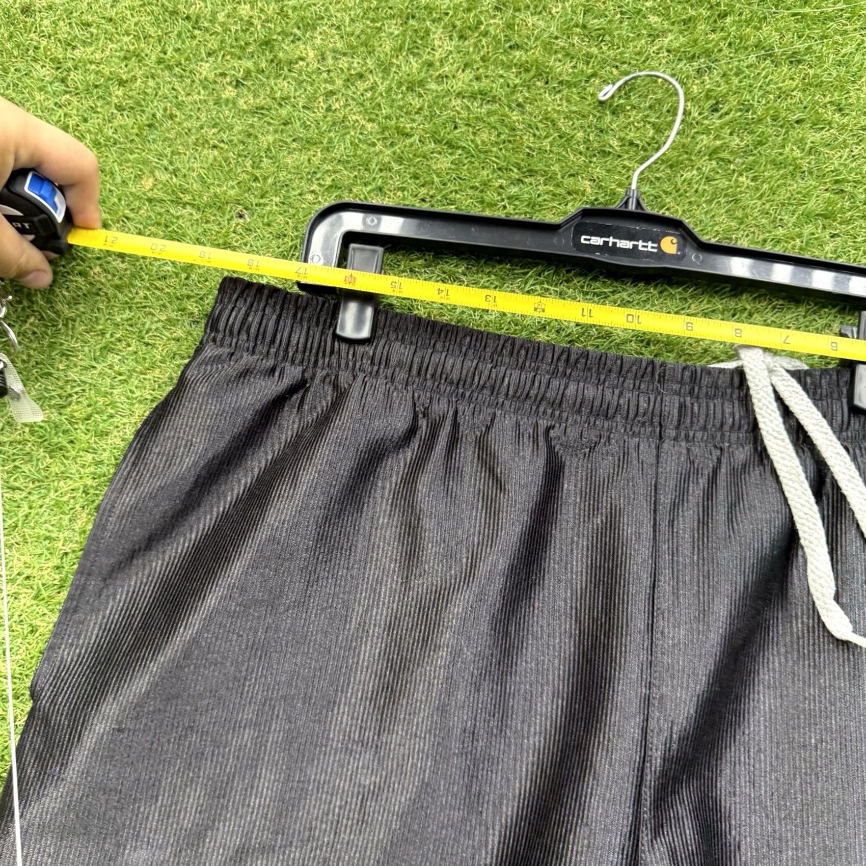 Nike Nike Satin Dazzle Shorts Mens XL Basketball Gym Sportswear Drawstring 90s Vintage Black Satin Nike Dazzle Mens XL Basketball Shorts Size US 36 / EU 52 - 4 Thumbnail
