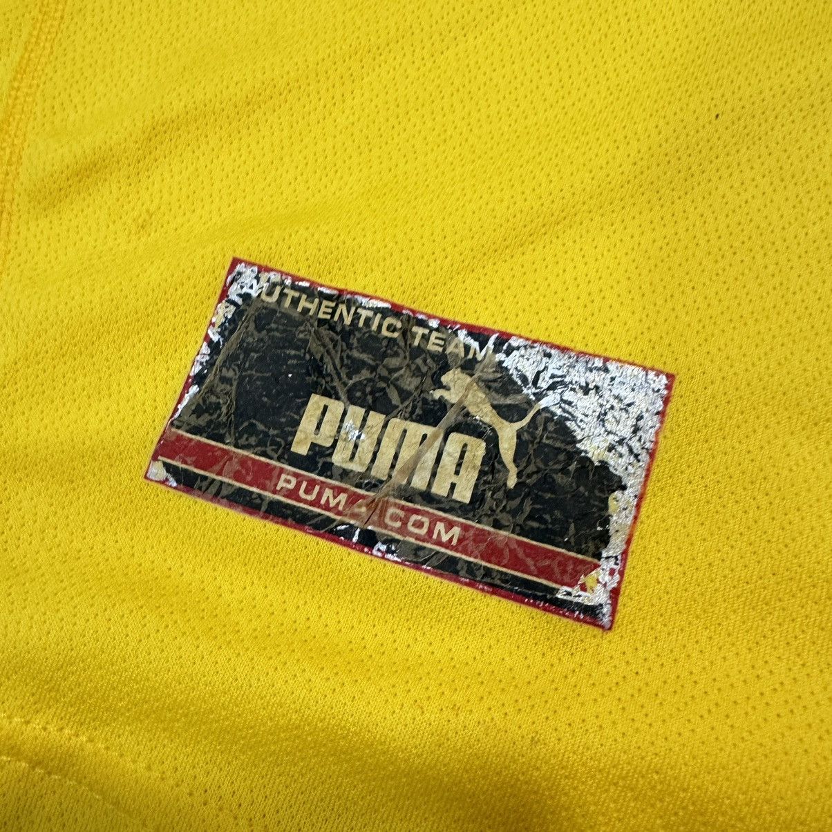 Puma Boavista 04/05 away shirt (bnwt) Size US L / EU 52-54 / 3 - 7 Thumbnail