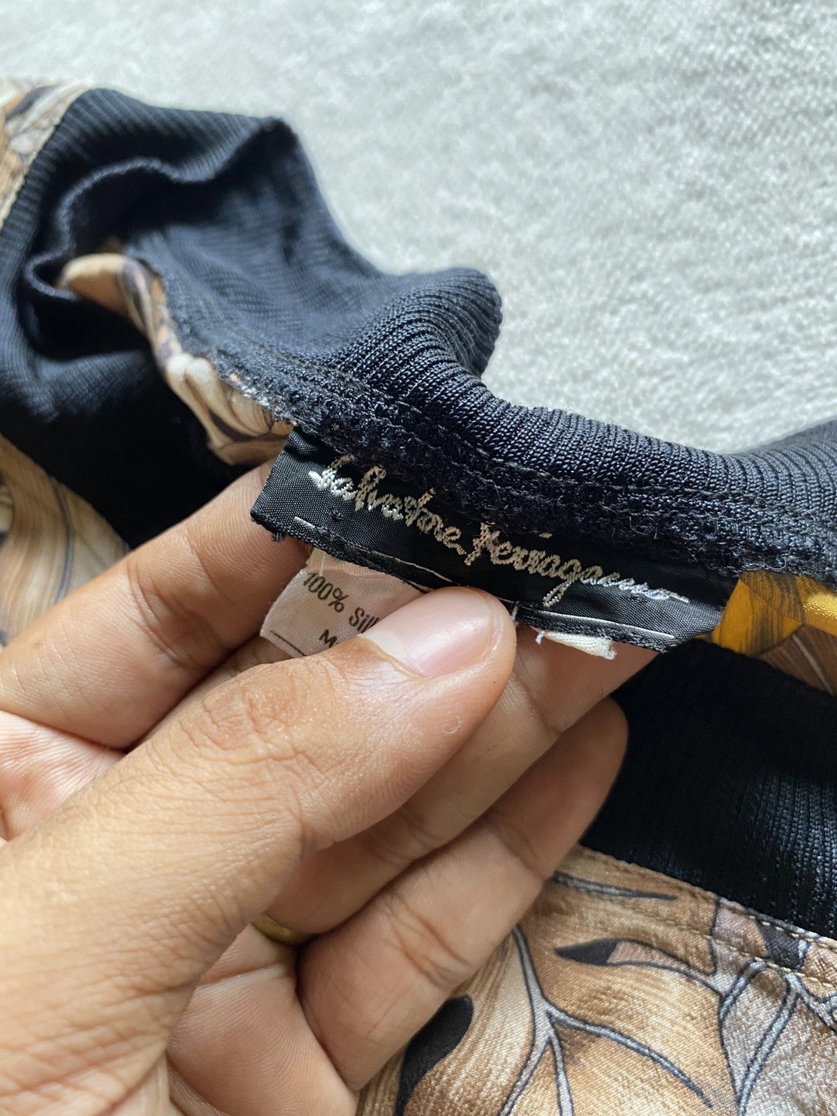 Salvatore Ferragamo Vintage Salvatore Ferragamo Silk Over Tiger Print Size US L / EU 52-54 / 3 - 7 Thumbnail