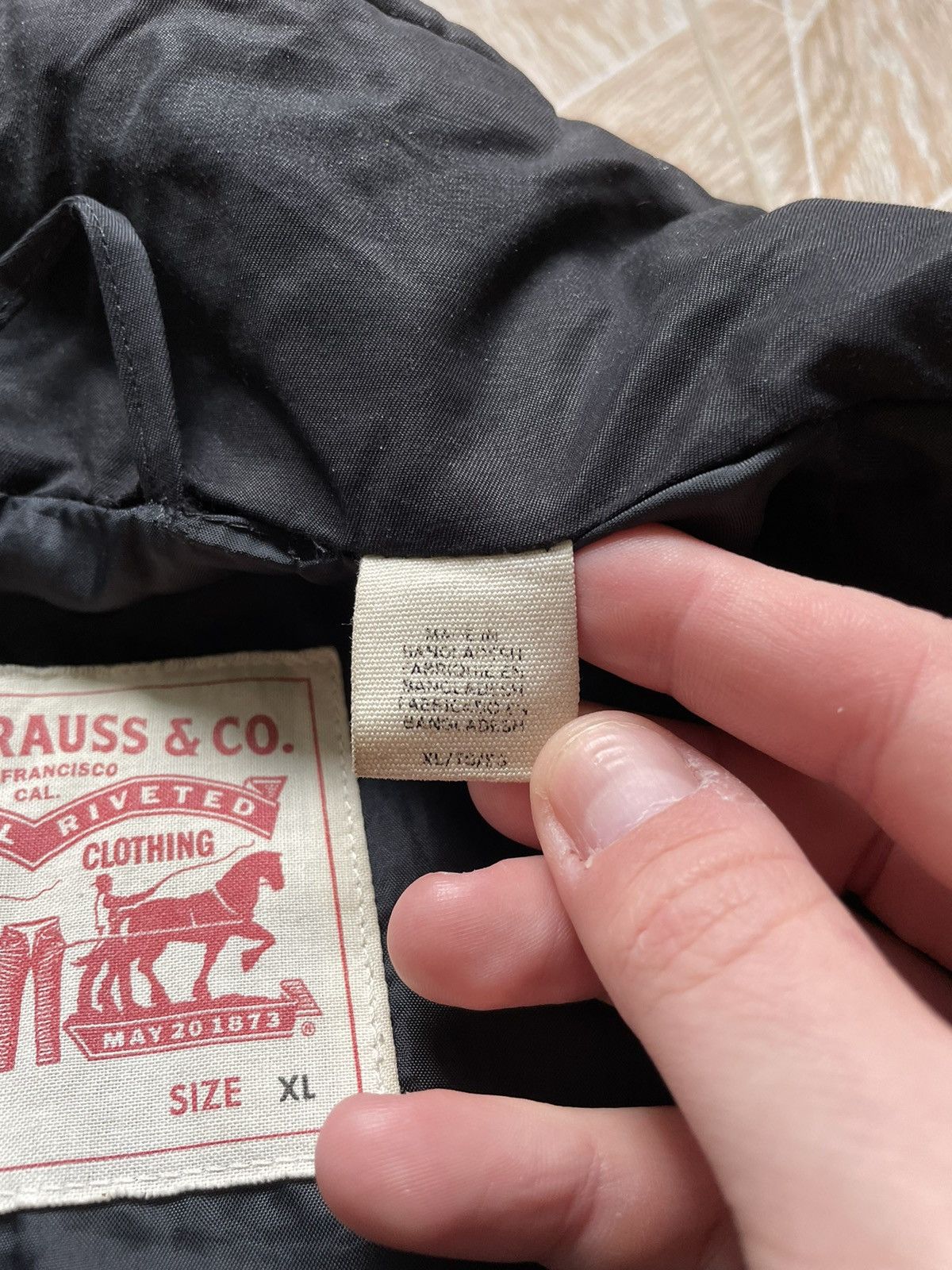 Levi's × Levi's Vintage Clothing × Vintage Y2K Vintage Thermore Levi’s Logo Puffer Down Jacket Black XL Size US XL / EU 56 / 4 - 17 Thumbnail