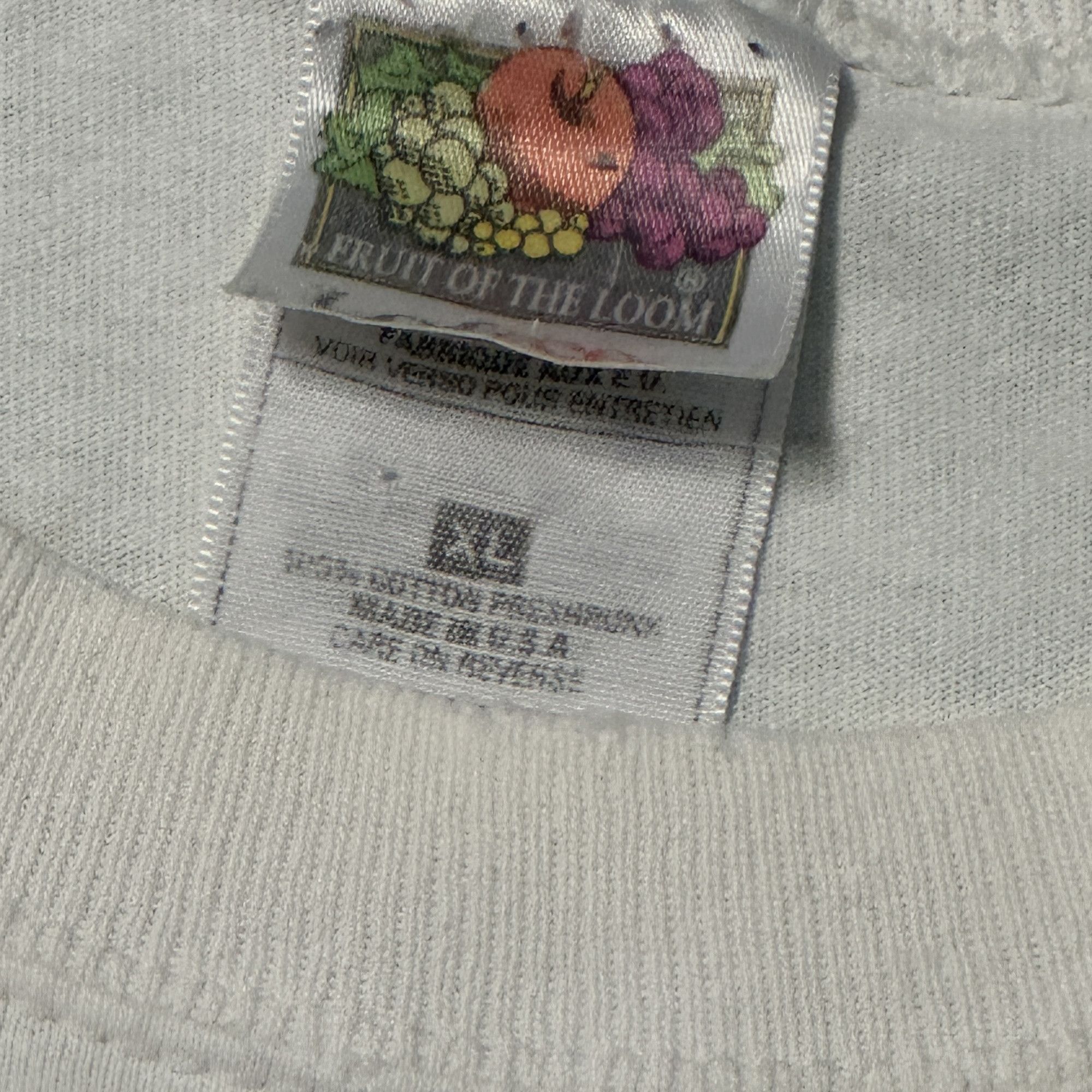 Fruit Of The Loom Vintage Fruit of the Loom Graphic Logo T-Shirt Size XL Size US XL / EU 56 / 4 - 3 Thumbnail
