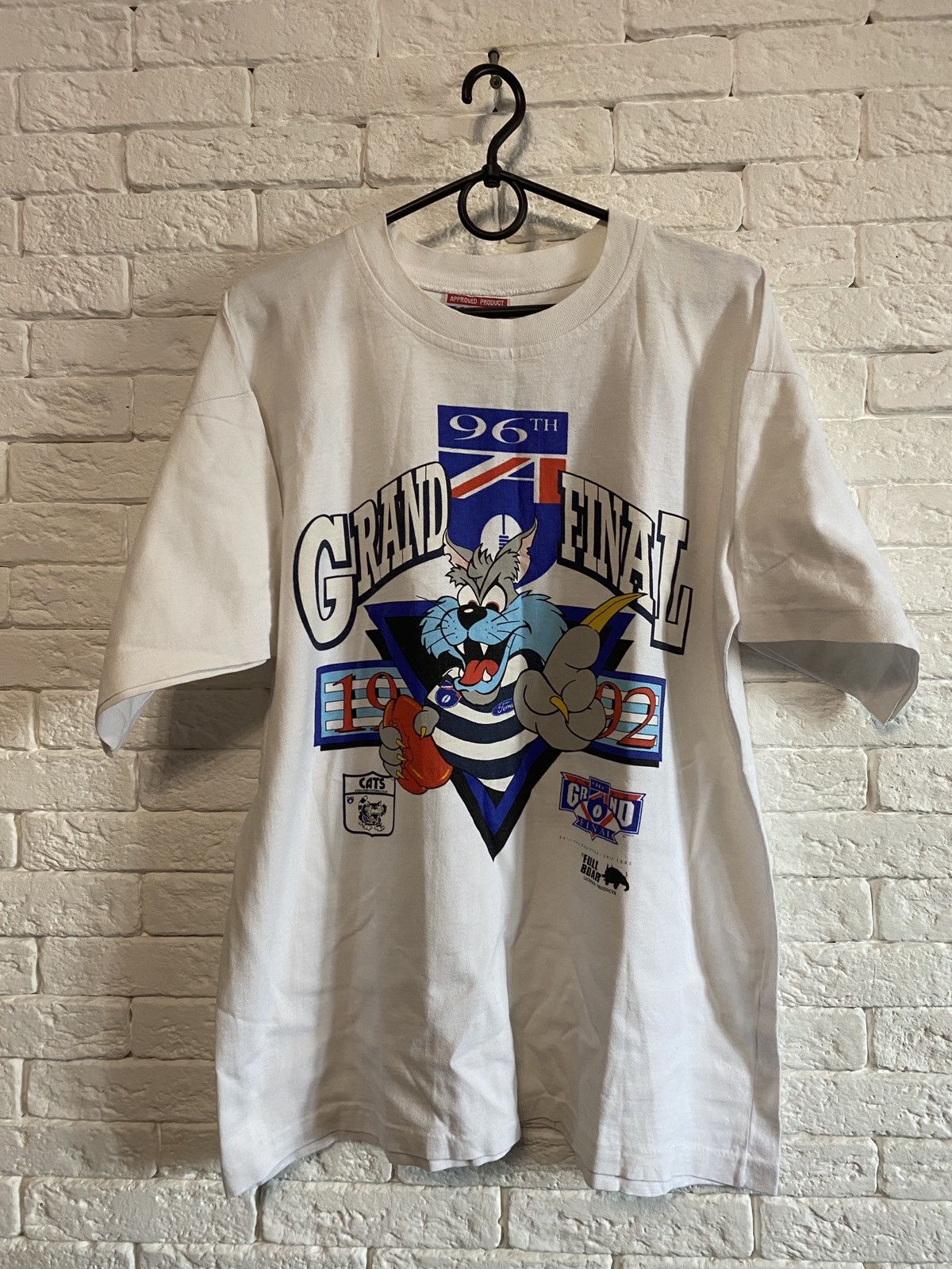 Vintage Vintage T-shirt 1992 Grand Final Cat Attack Size US XL / EU 56 / 4 - 1 Thumbnail