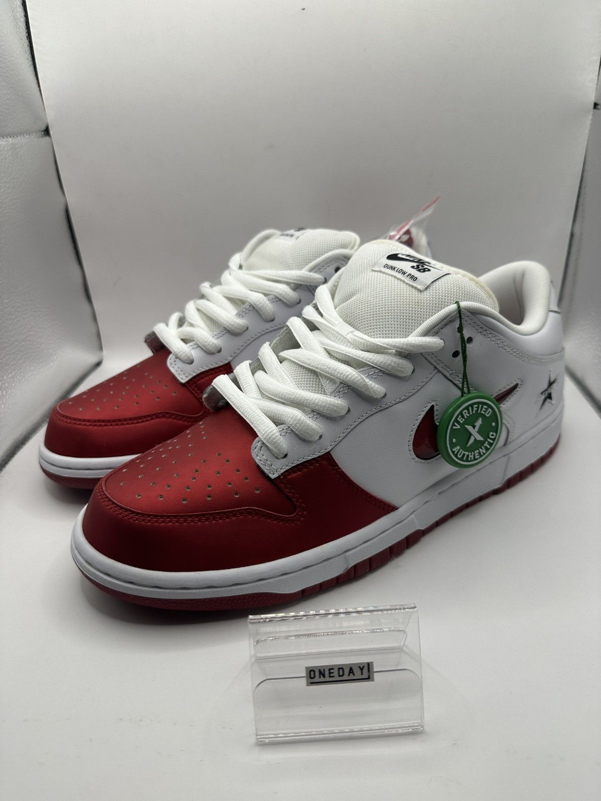 Nike SB Nike SB Dunk Low Supreme Jewel Swoosh Size US 10.5 / EU 43-44 - 2 Thumbnail