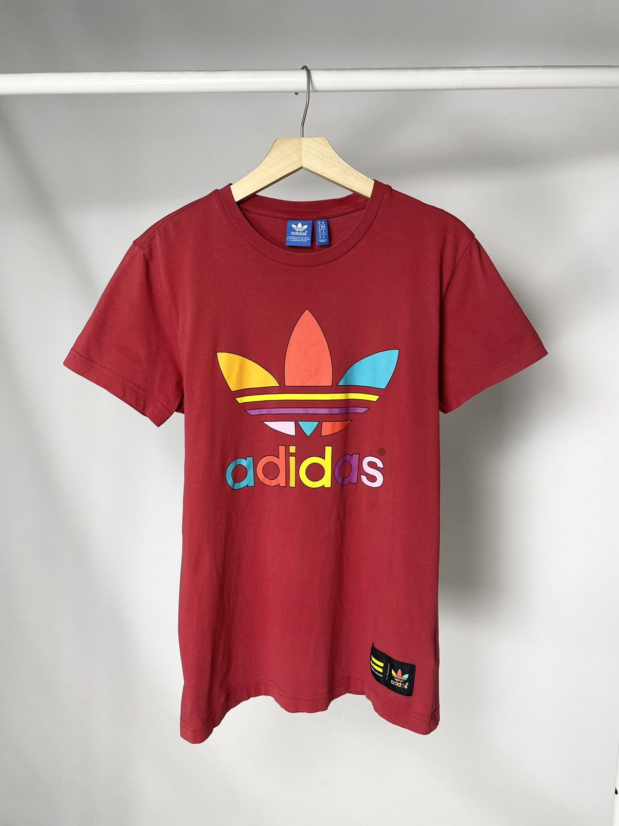 Adidas × Pharrell Adidas x Pharell Williams ♻️ Adicolor Red Tee T shirt Size US M / EU 48-50 / 2 - 2 Thumbnail