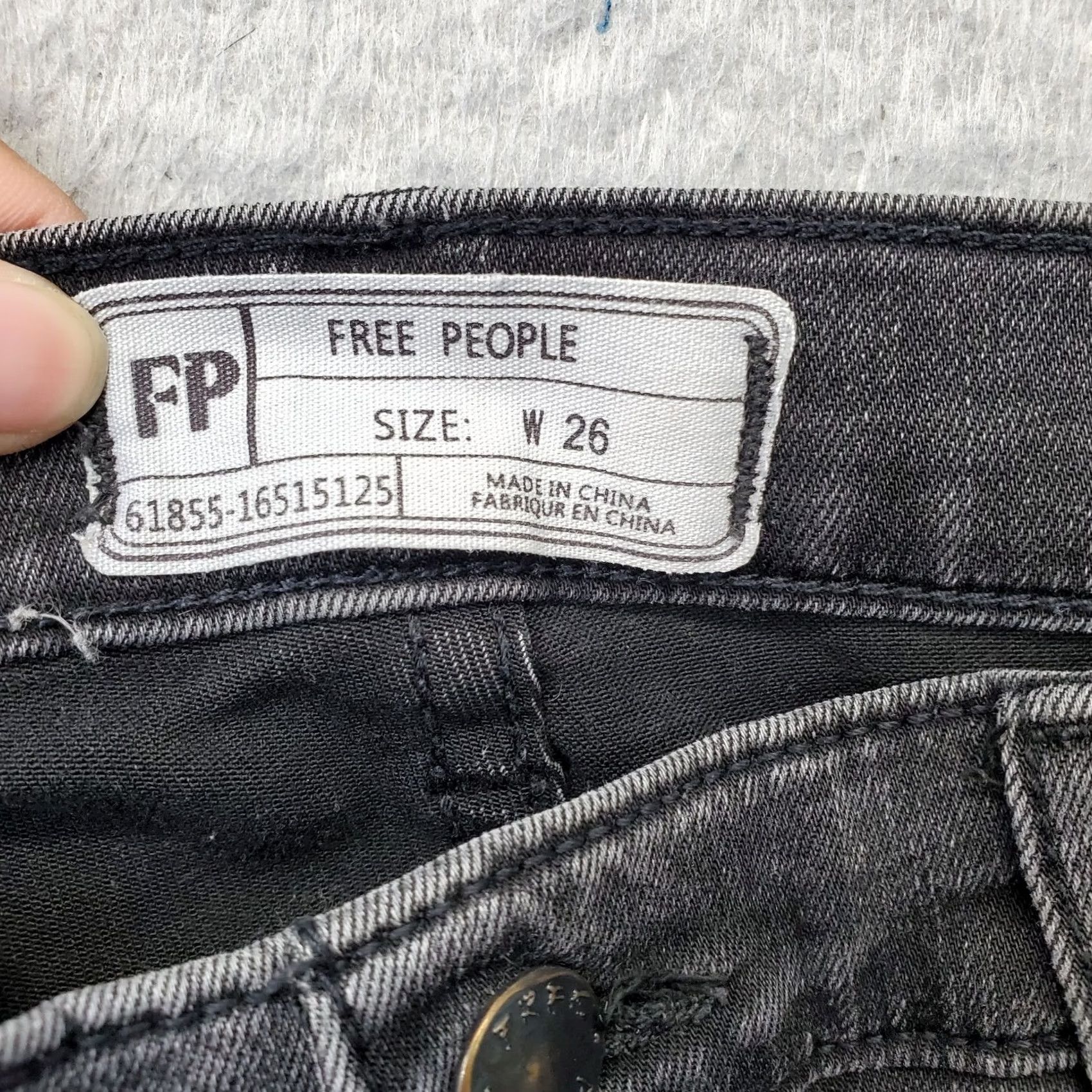 Free People Free People Skinny Jeans Womens Size 26 Multi Distressed Frayed Hem Black Denim Jeans Size 26" / US 2 / IT 38 - 7 Thumbnail