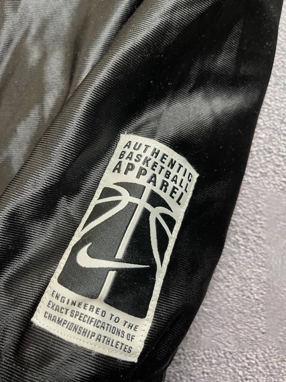 Nike NIKE Vintage basketball jacket Logo y2k Style Size US S / EU 44-46 / 1 - 4 Thumbnail