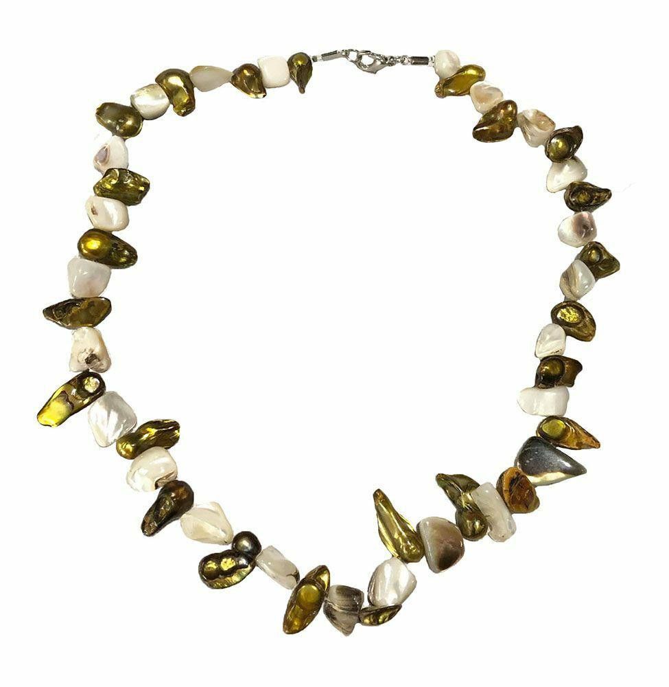 Designer New Mother Of Pearl Shell Necklace. Size ONE SIZE - 1 Thumbnail