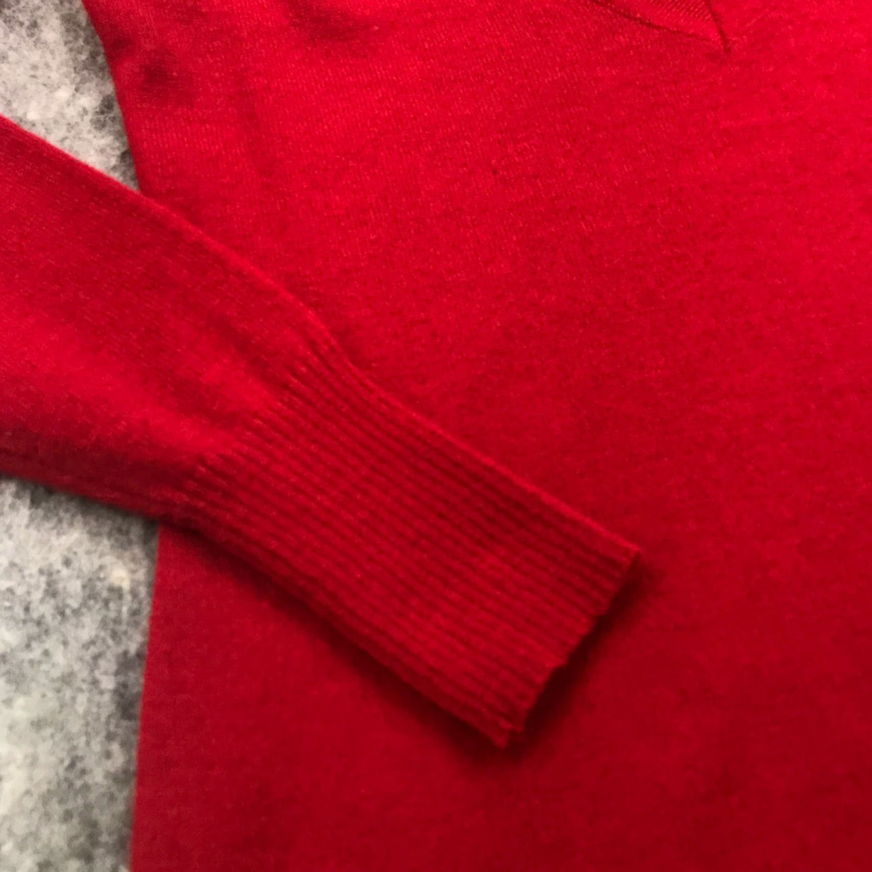 Vintage VINTAGE The Limited Women's Sweater Pullover XS Red Merino Wool Blend Lightweight knits Fall Winter Women Size XS / US 0-2 / IT 36-38 - 2 Thumbnail