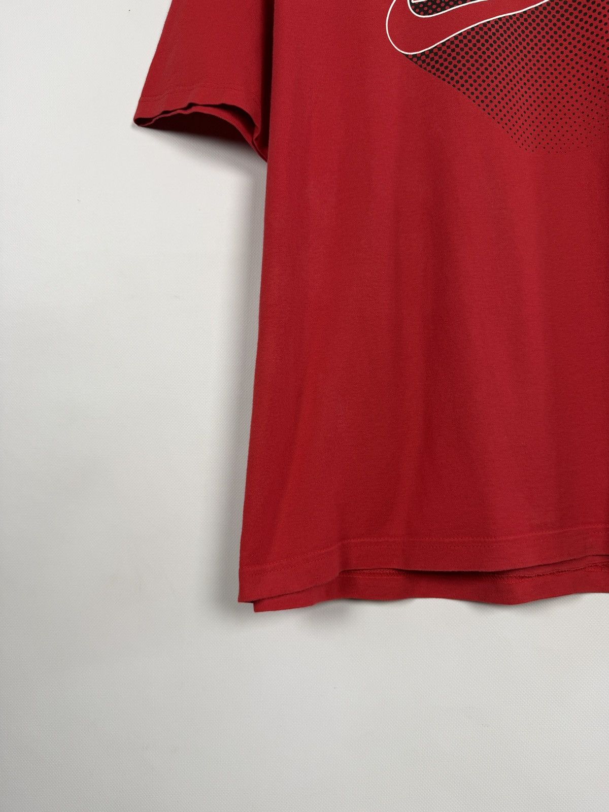 Nike Vintage Nike Short Sleeve T-Shirt Swoosh Logo Streetwear XL Size US XL / EU 56 / 4 - 4 Thumbnail