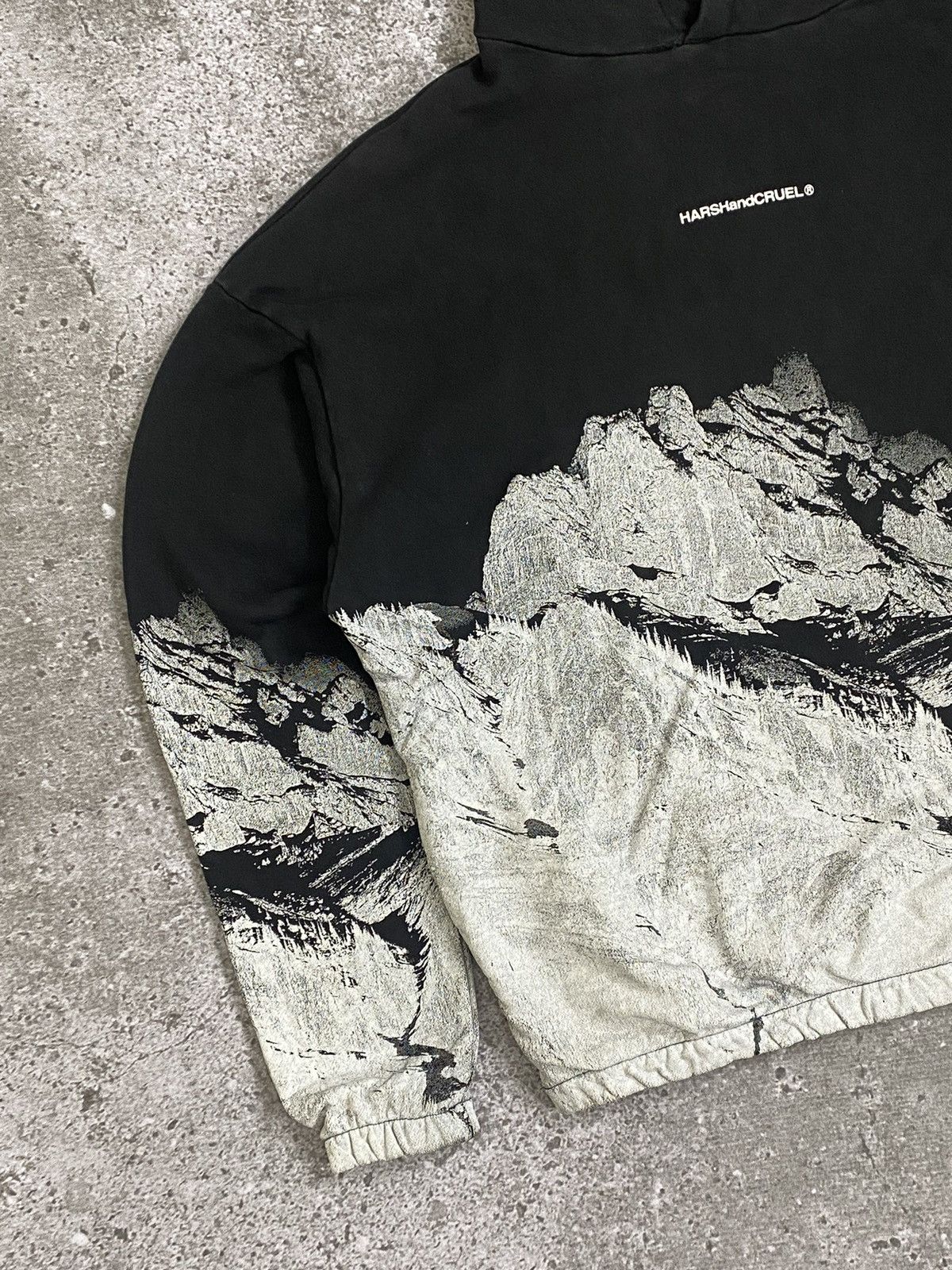 Harsh and Cruel FW19 Mountain hoodie Size US XL / EU 56 / 4 - 5 Thumbnail