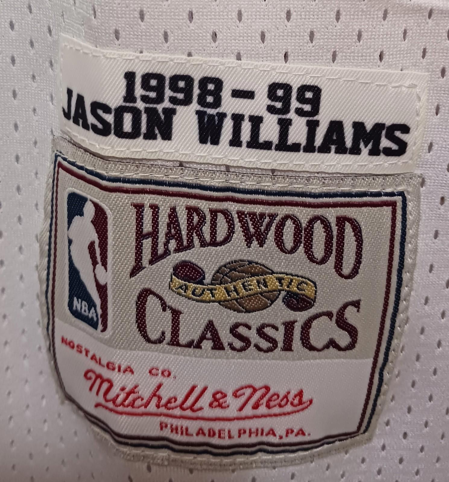 Other Jason Williams (Kings)-(White)-(Jersey)-(Size:XL)-$60.00 Size US XL / EU 56 / 4 - 9 Thumbnail
