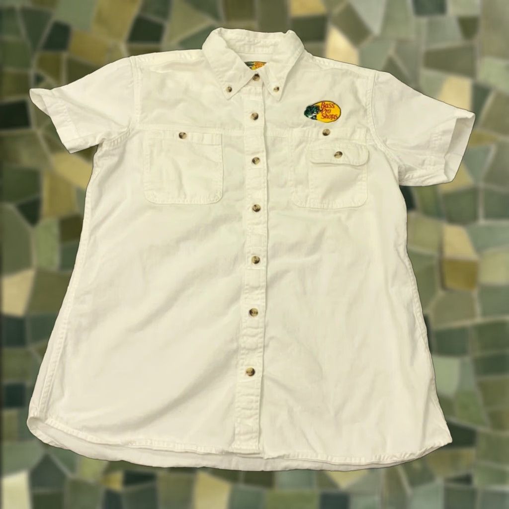 Bass Pro Shops Bass Pro Shops Shirt Womens Large White Embroidered Button-Up Pockets Shirt Ladies Large White Embroidered Button-Up Pockets Size L / US 10 / IT 46 - 1 Thumbnail