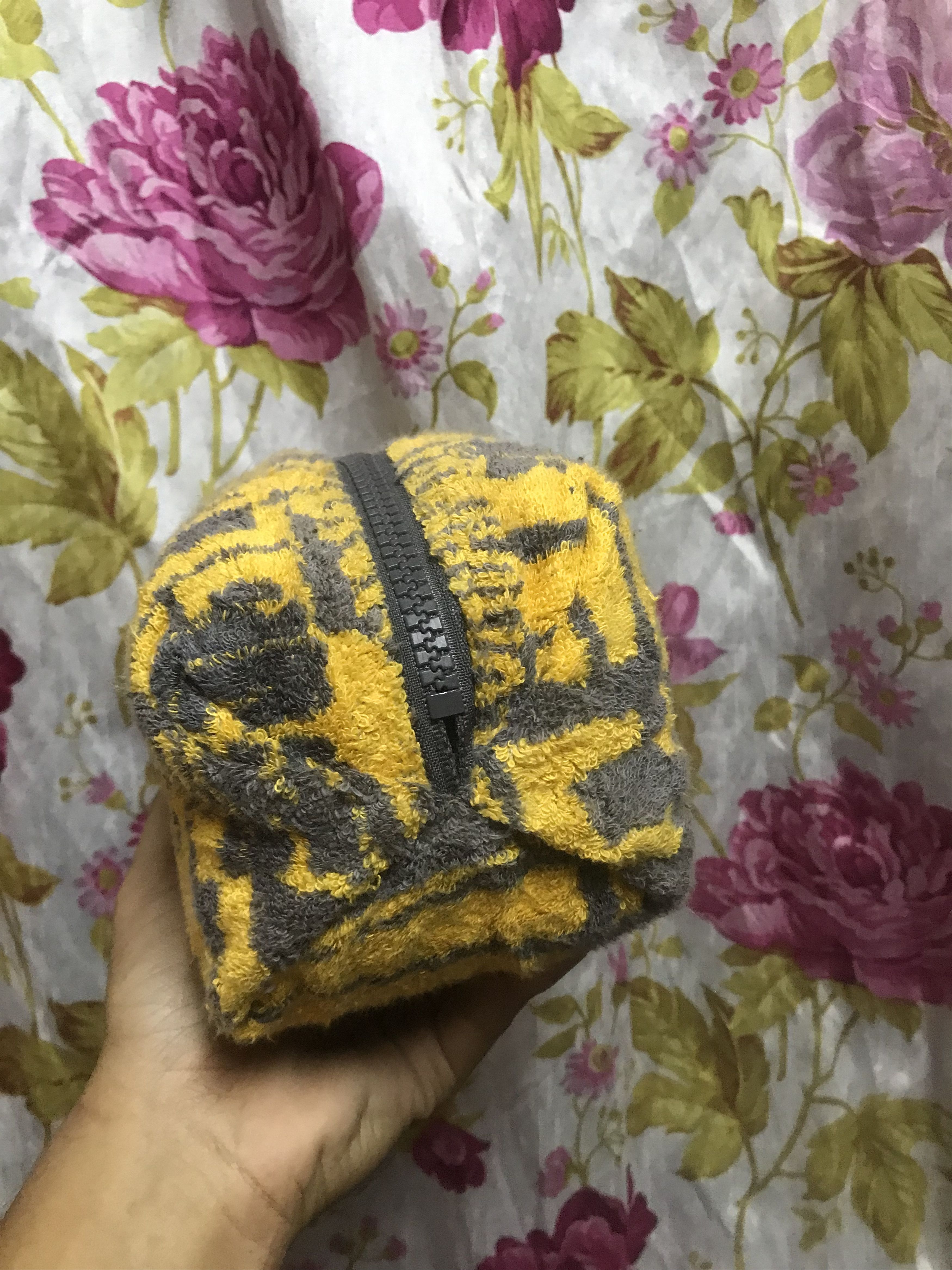 Vivienne Westwood Authentic Vivienne Westwood Size ONE SIZE - 2 Thumbnail
