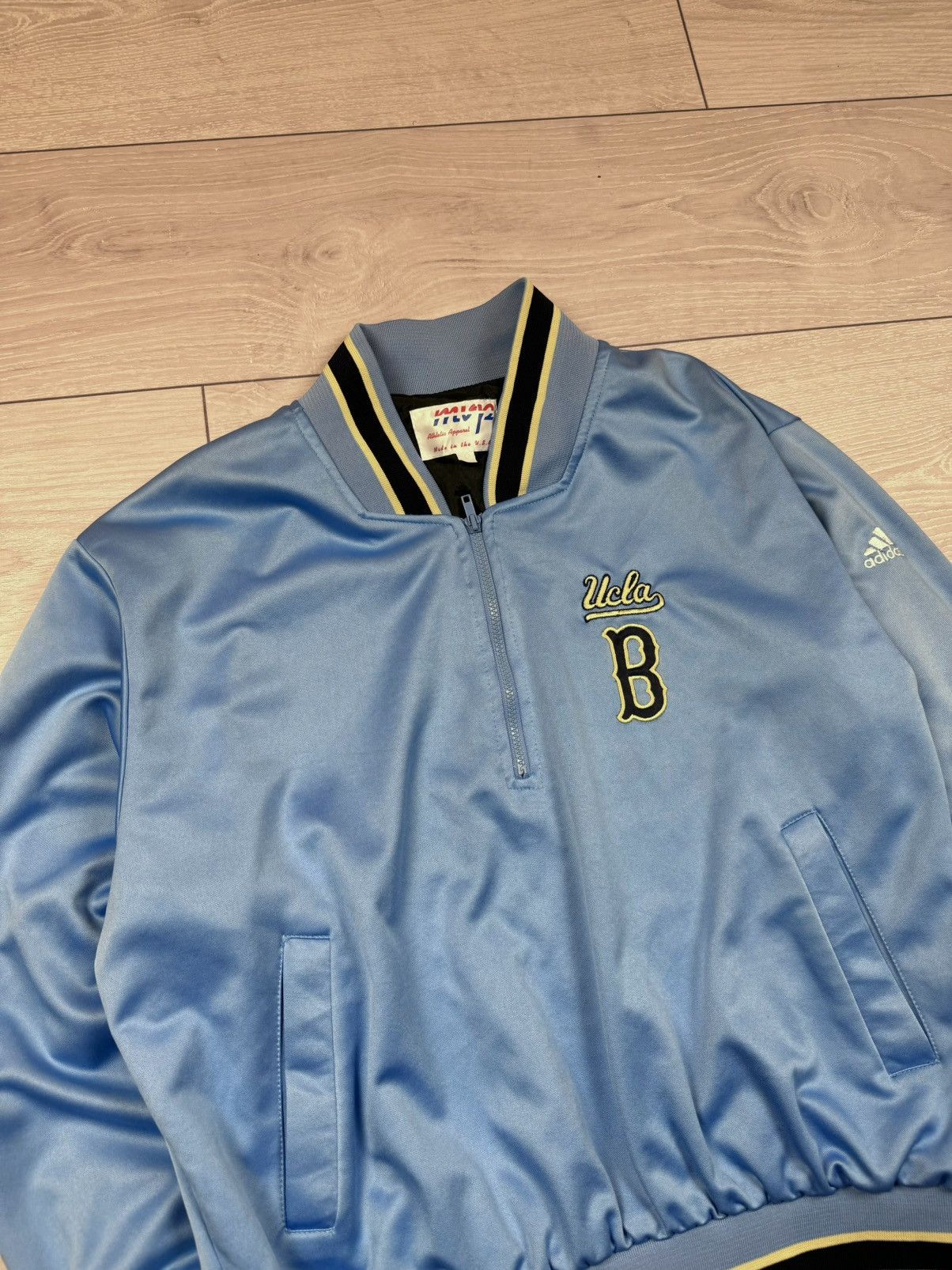 Vintage Vintage UCLA Official Basketball Warm Up Jackets NCAA Size US L / EU 52-54 / 3 - 3 Thumbnail
