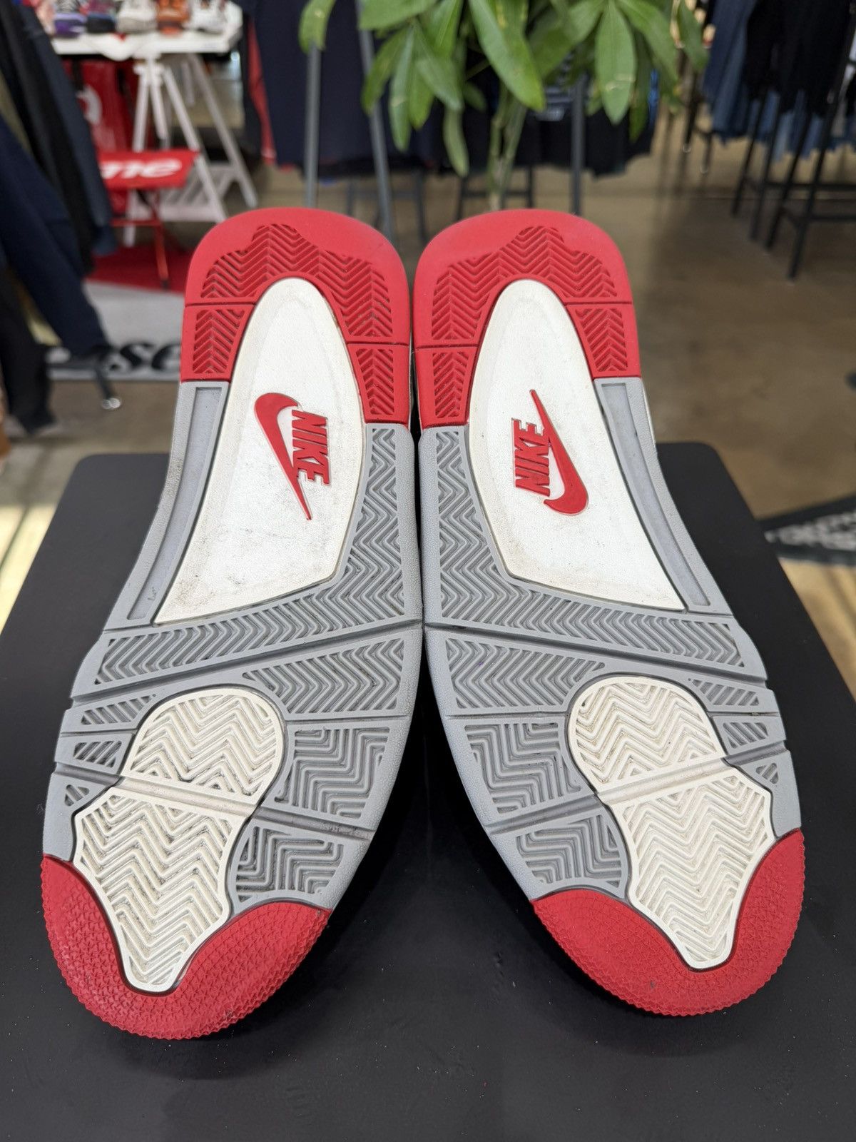Jordan Brand Air Jordan 4 Bred Reimagined Size 11.5 (2024) Size US 11.5 / EU 44-45 - 9 Thumbnail