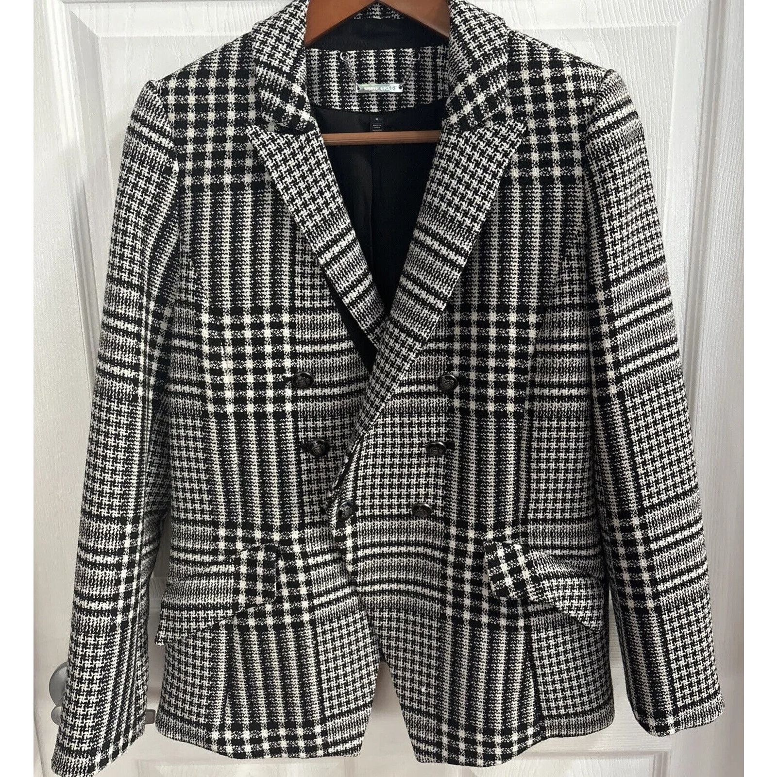 White House Black Market WHBM PLAID TWEED DOUBLE BREASTED JACKET SZ 2P Size XS / US 0-2 / IT 36-38 - 1 Thumbnail