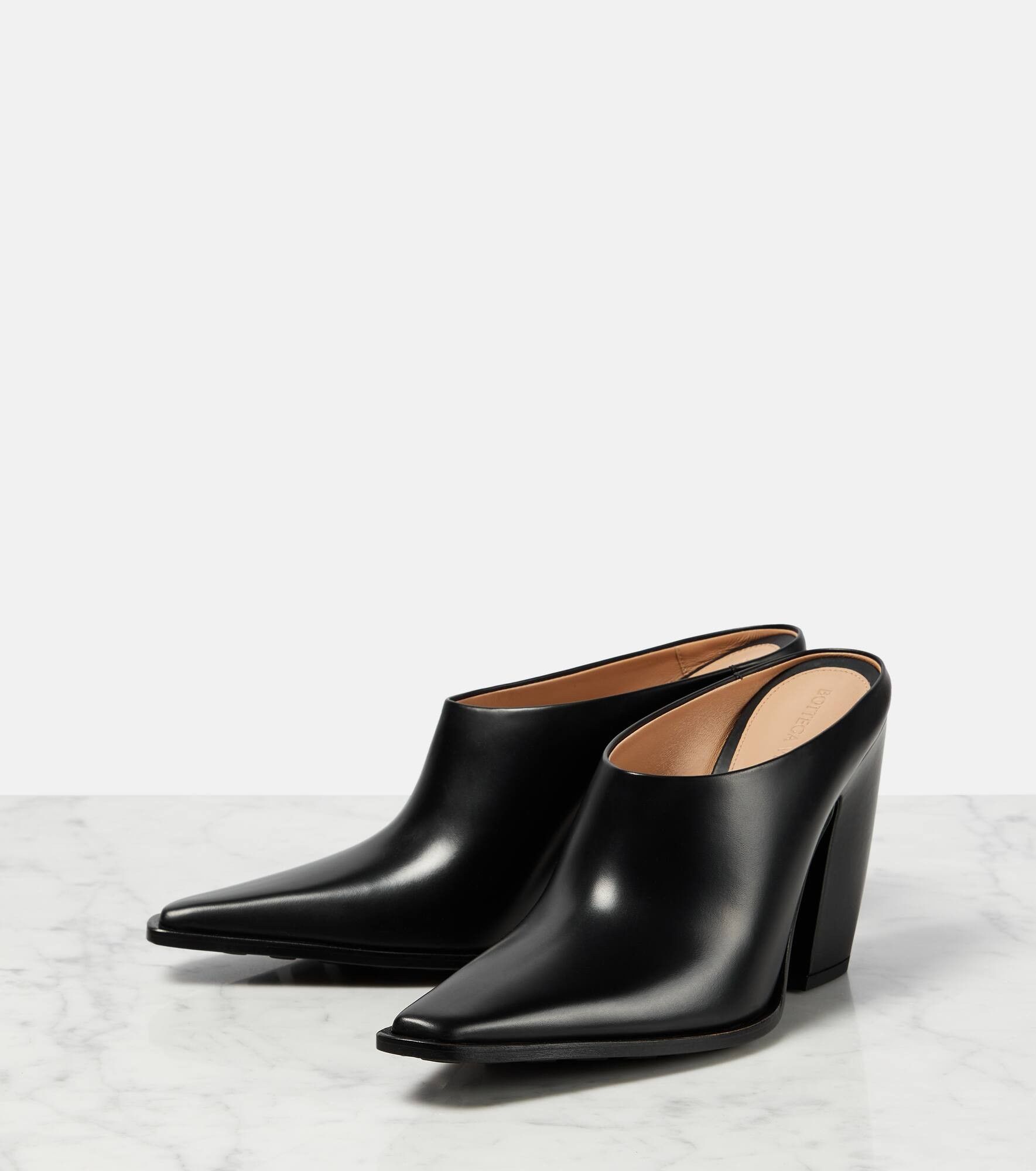 Bottega Veneta o1y0725 Leather Mules in Black Size US 10 / IT 40 - 3 Thumbnail